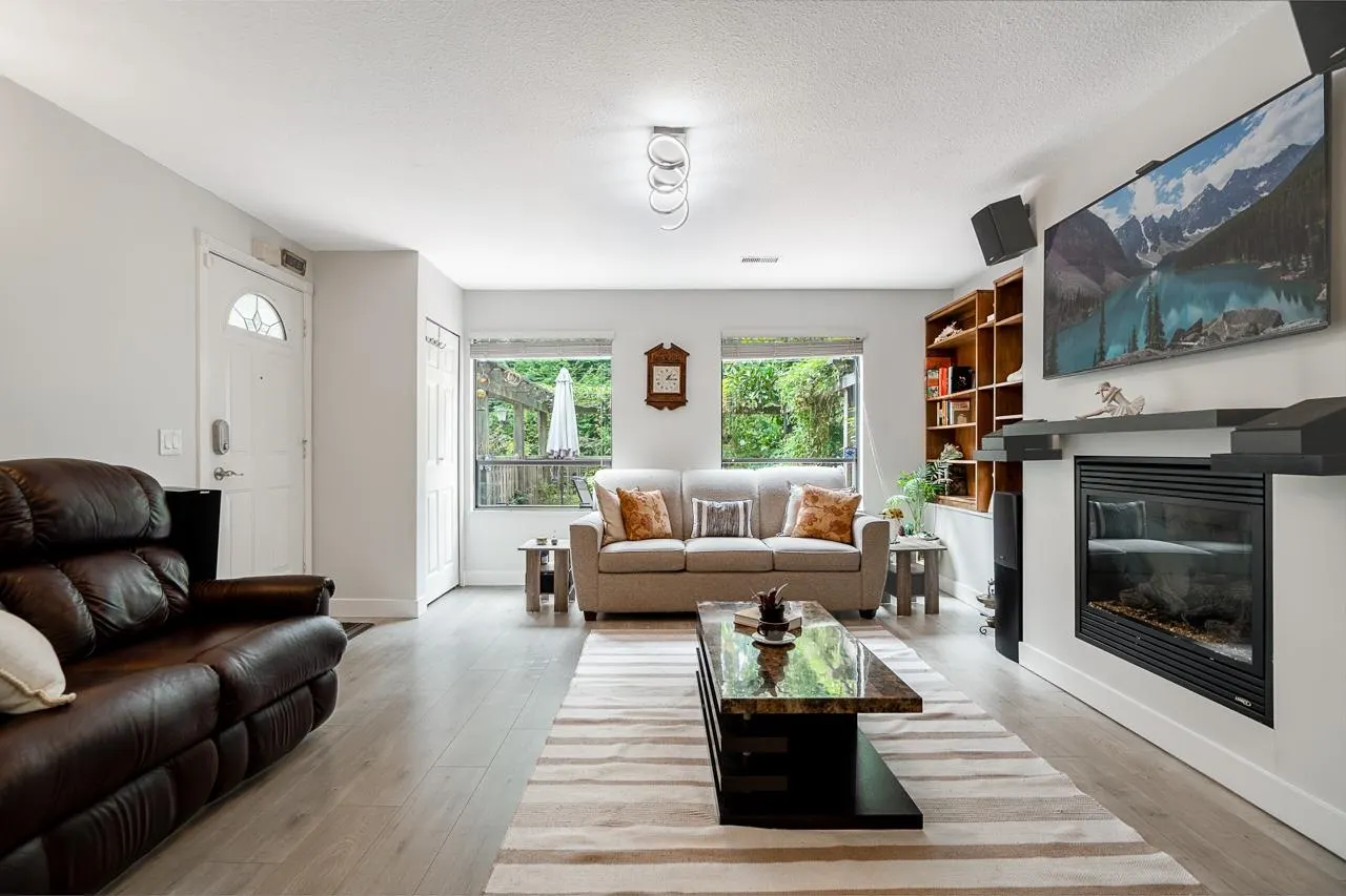 1184 Riverside Drive