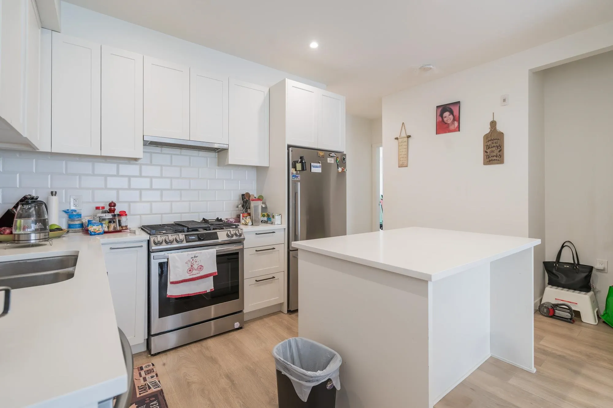 227 5415 Brydon Crescent