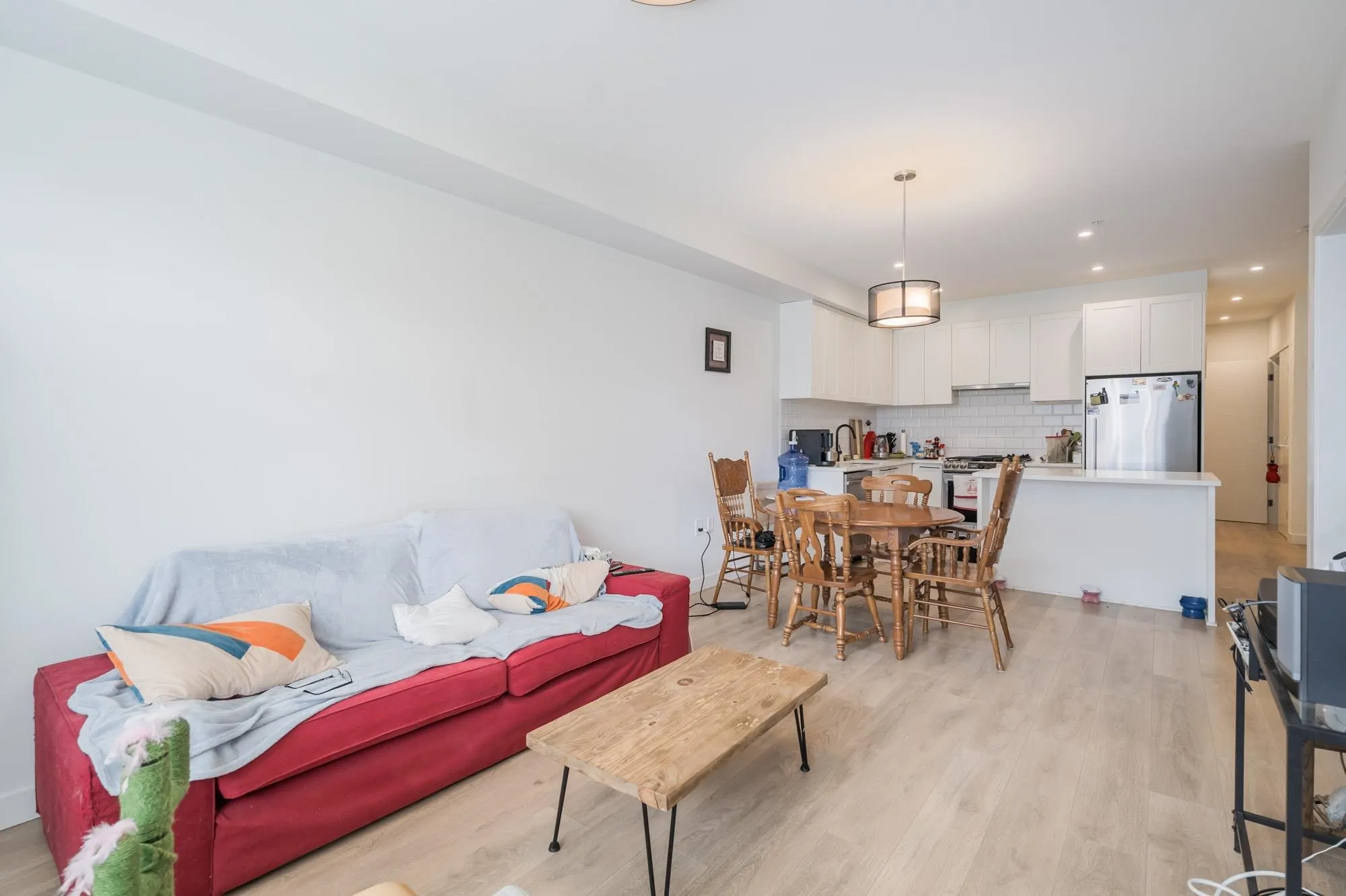 227 5415 Brydon Crescent