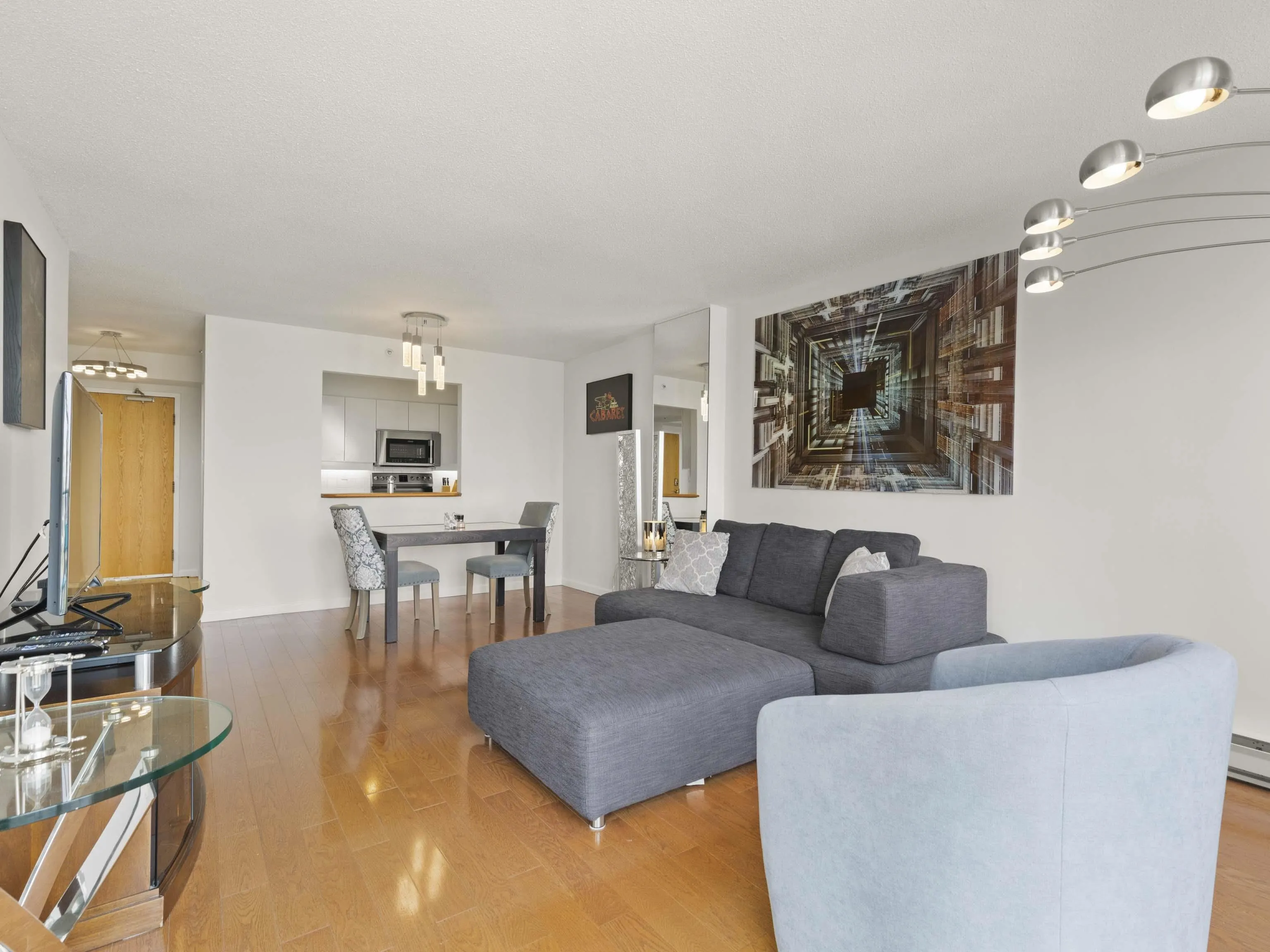 904 2288 Pine Street