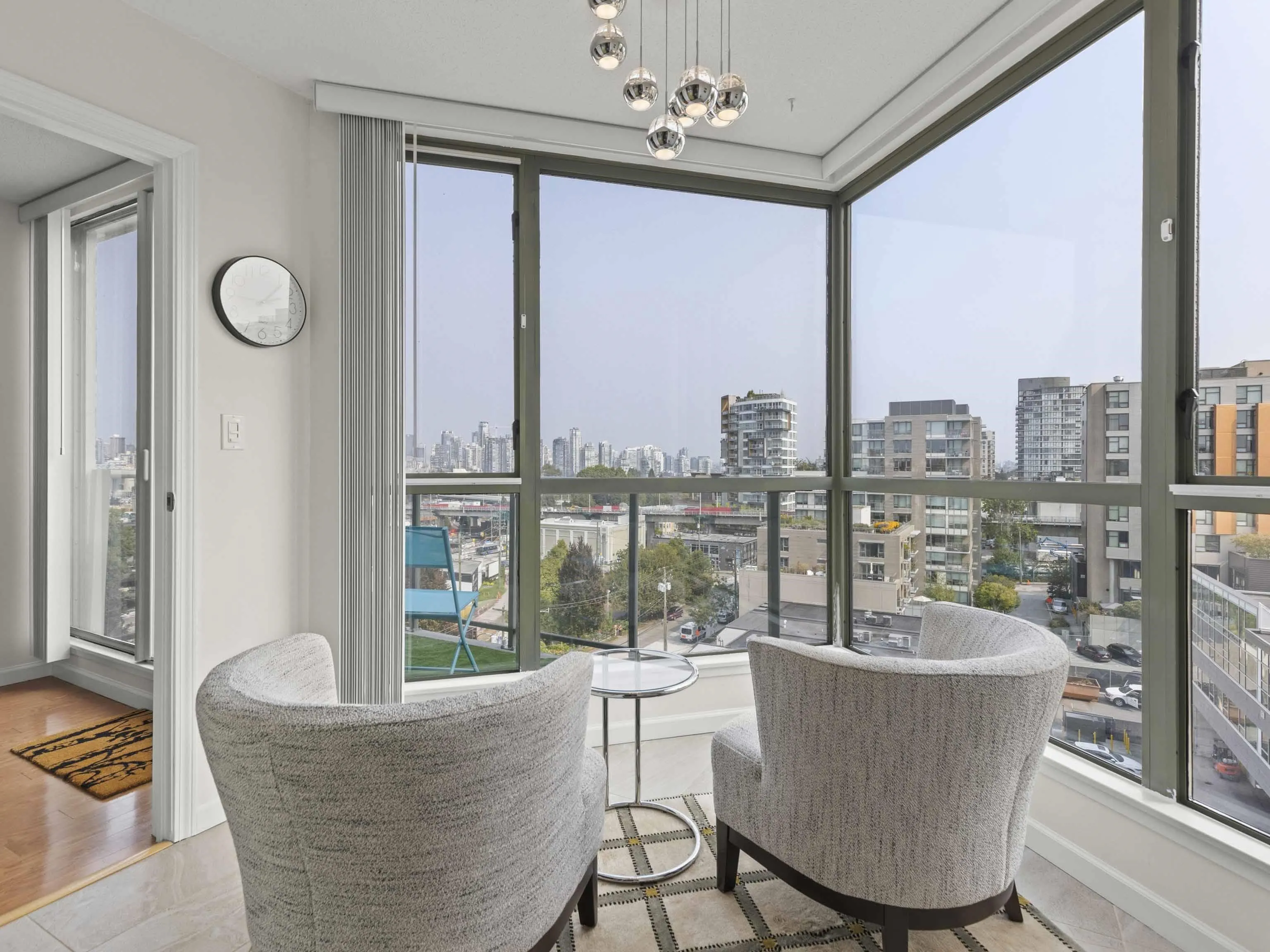 904 2288 Pine Street