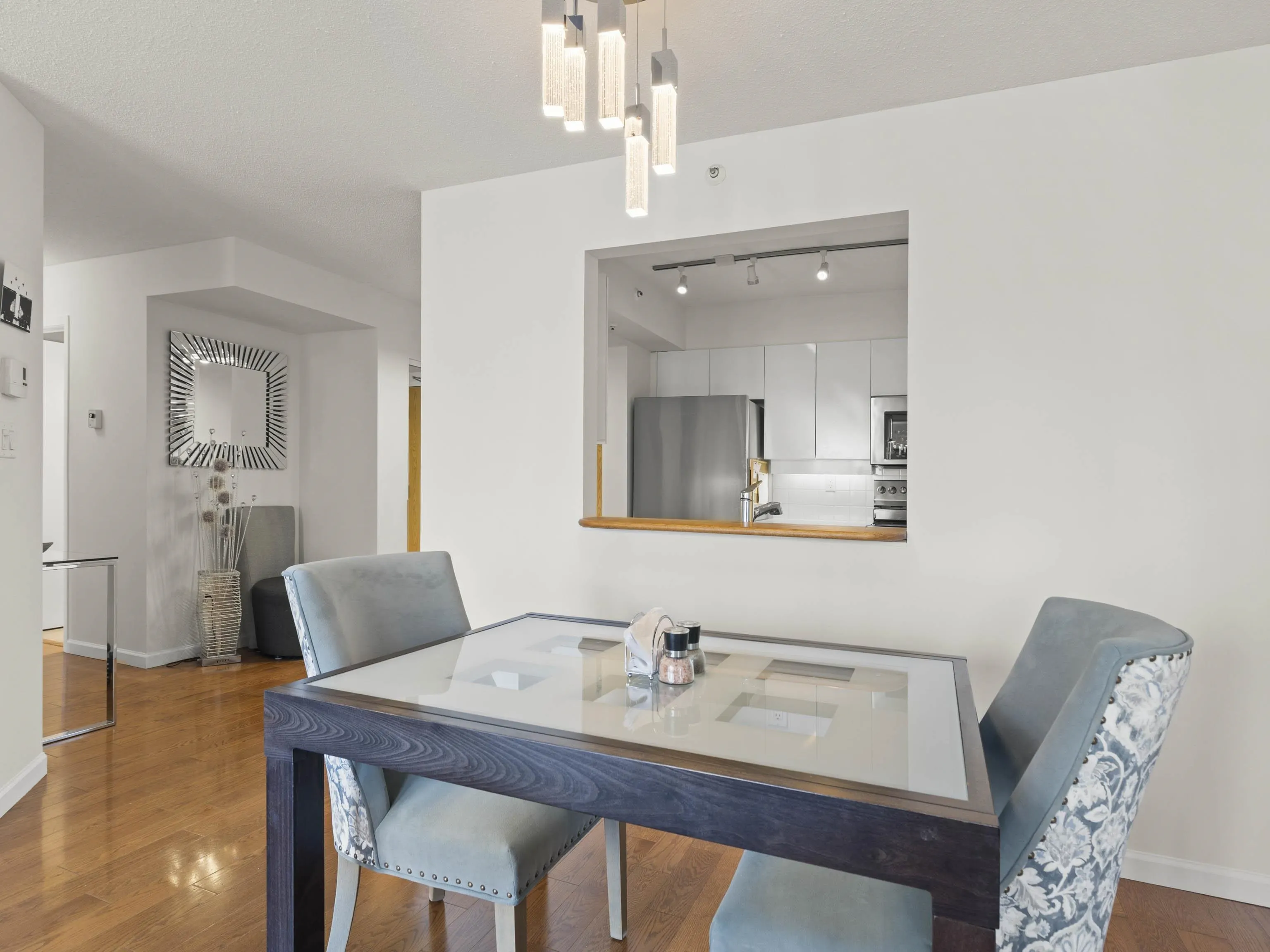 904 2288 Pine Street