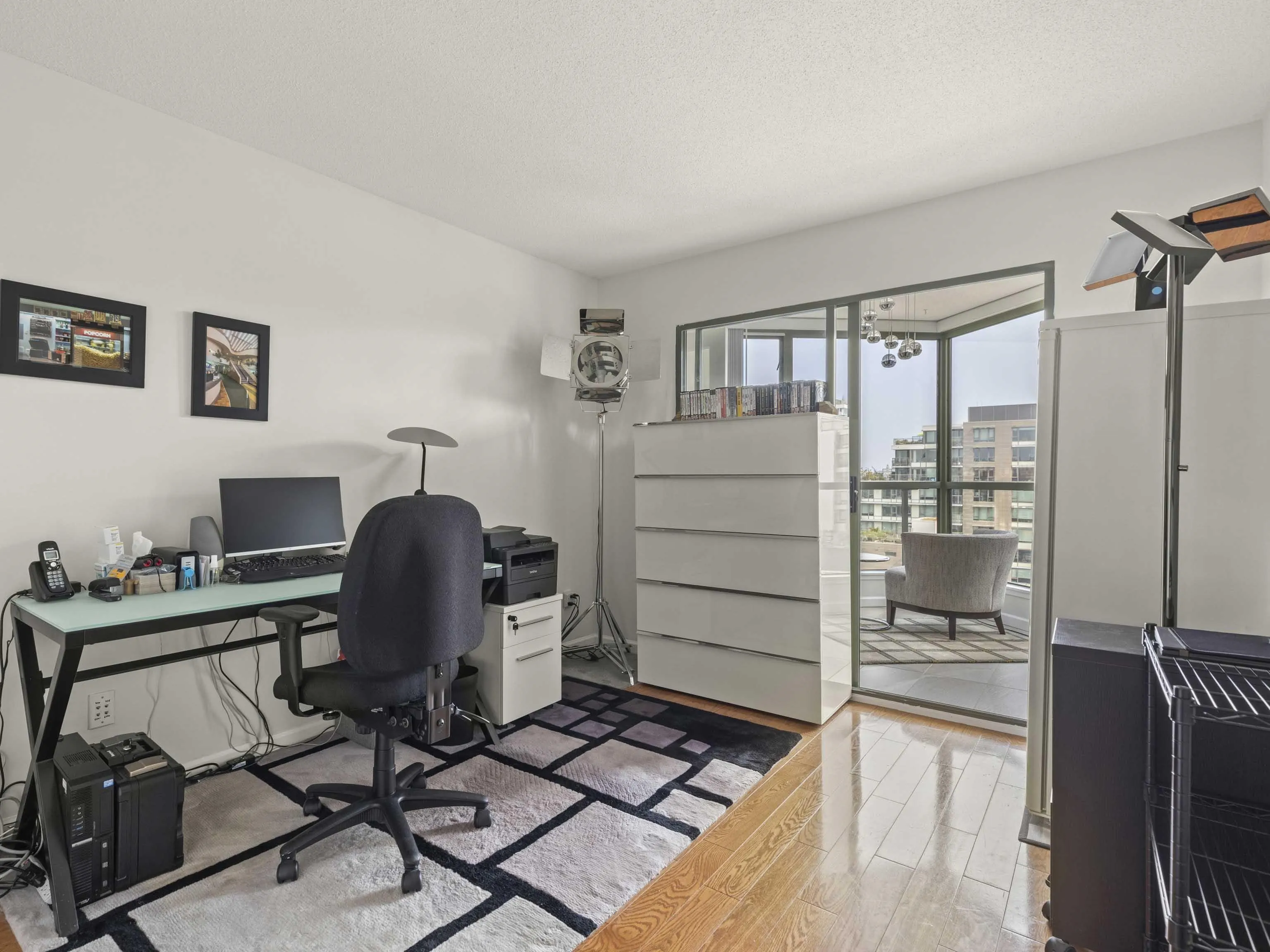 904 2288 Pine Street