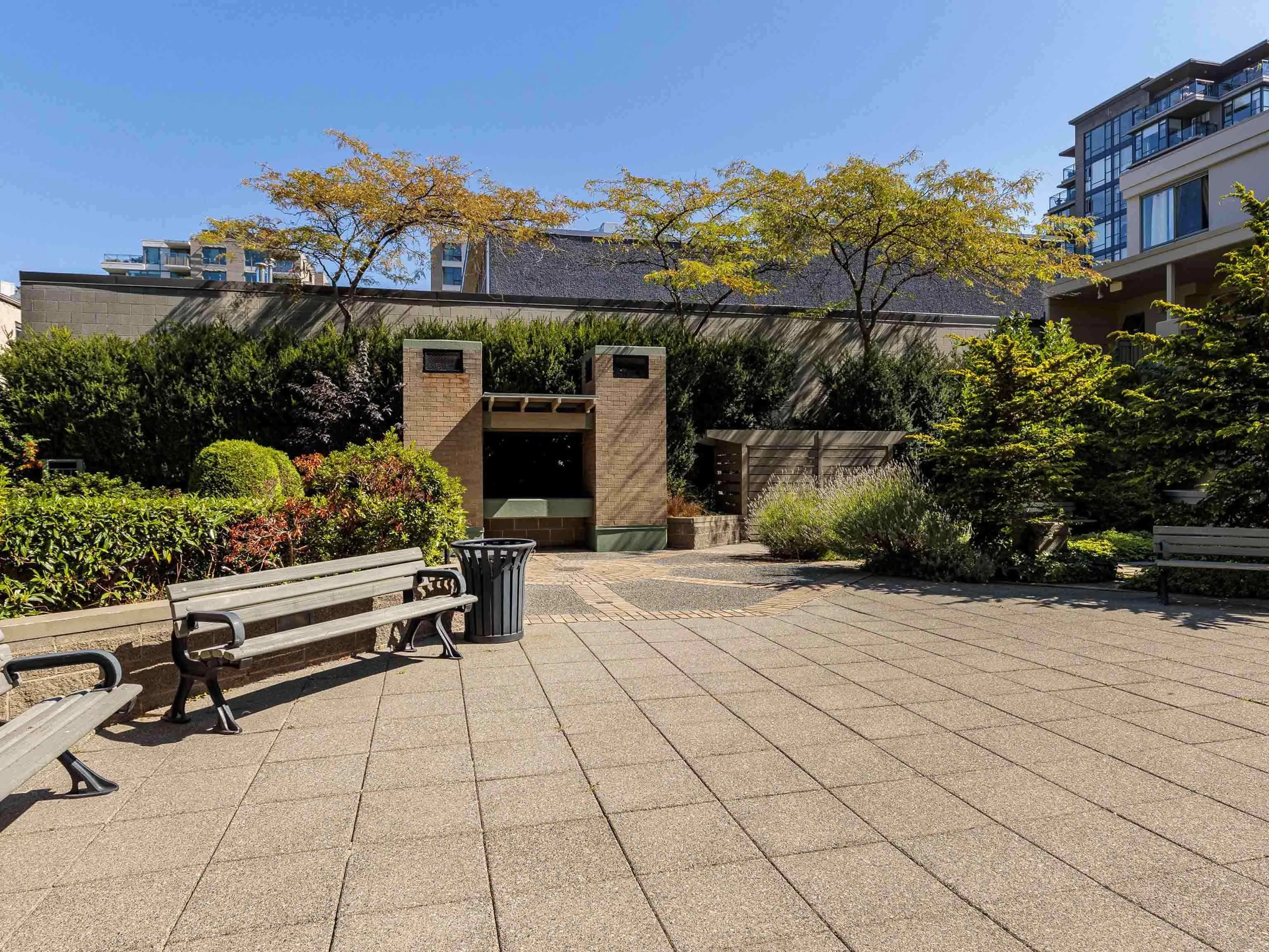 904 2288 Pine Street