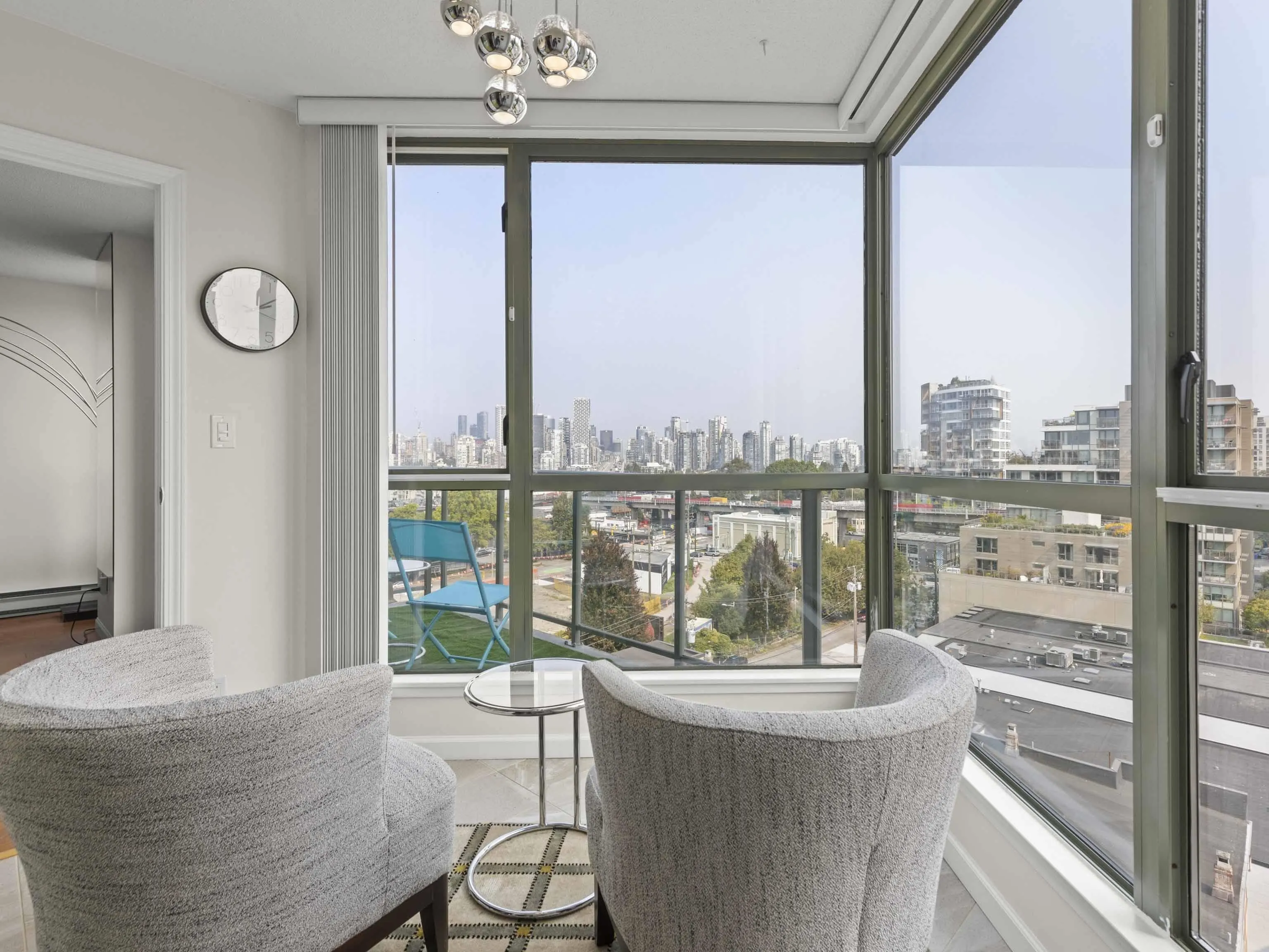 904 2288 Pine Street