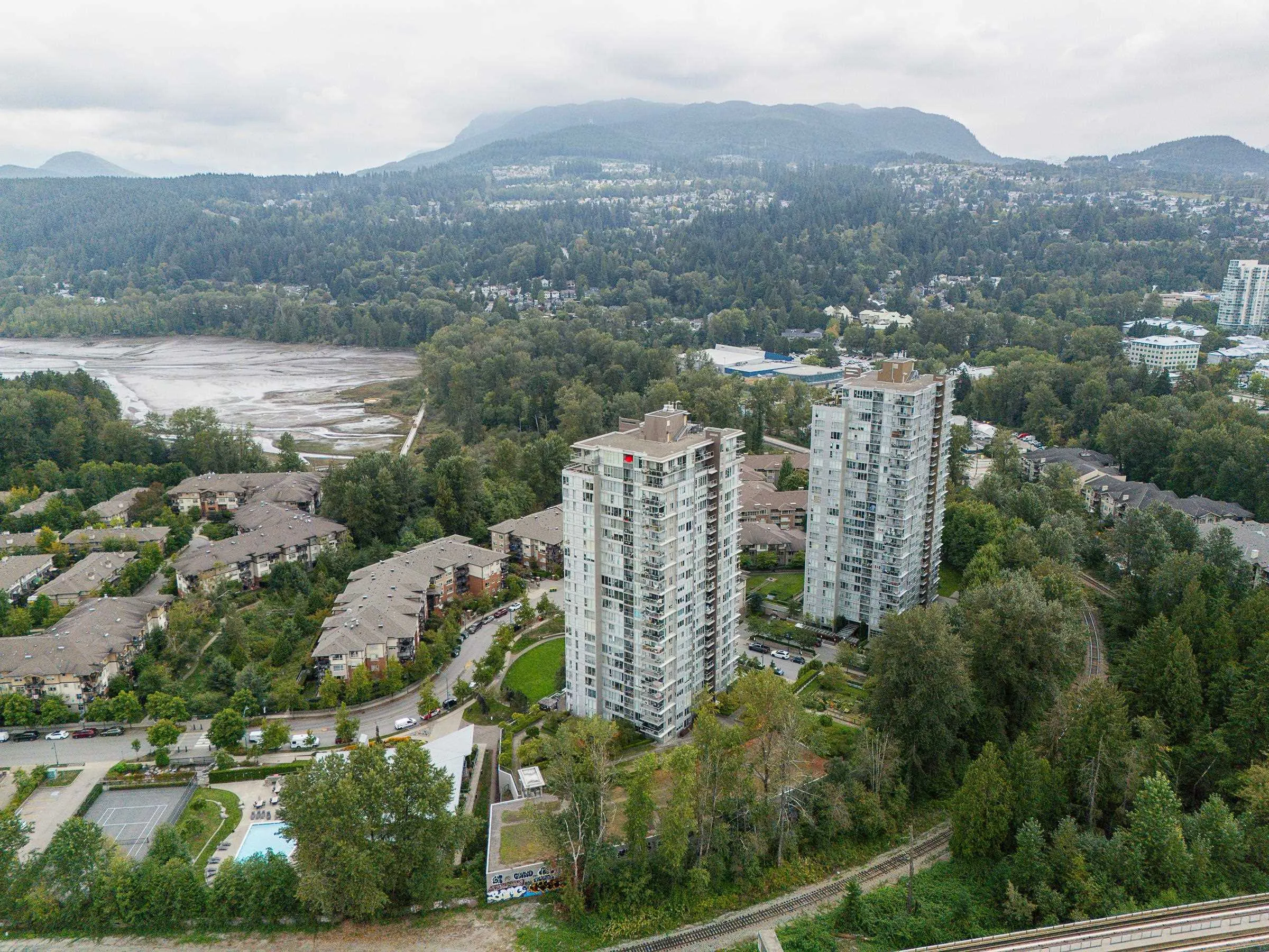 302 651 Nootka Way
