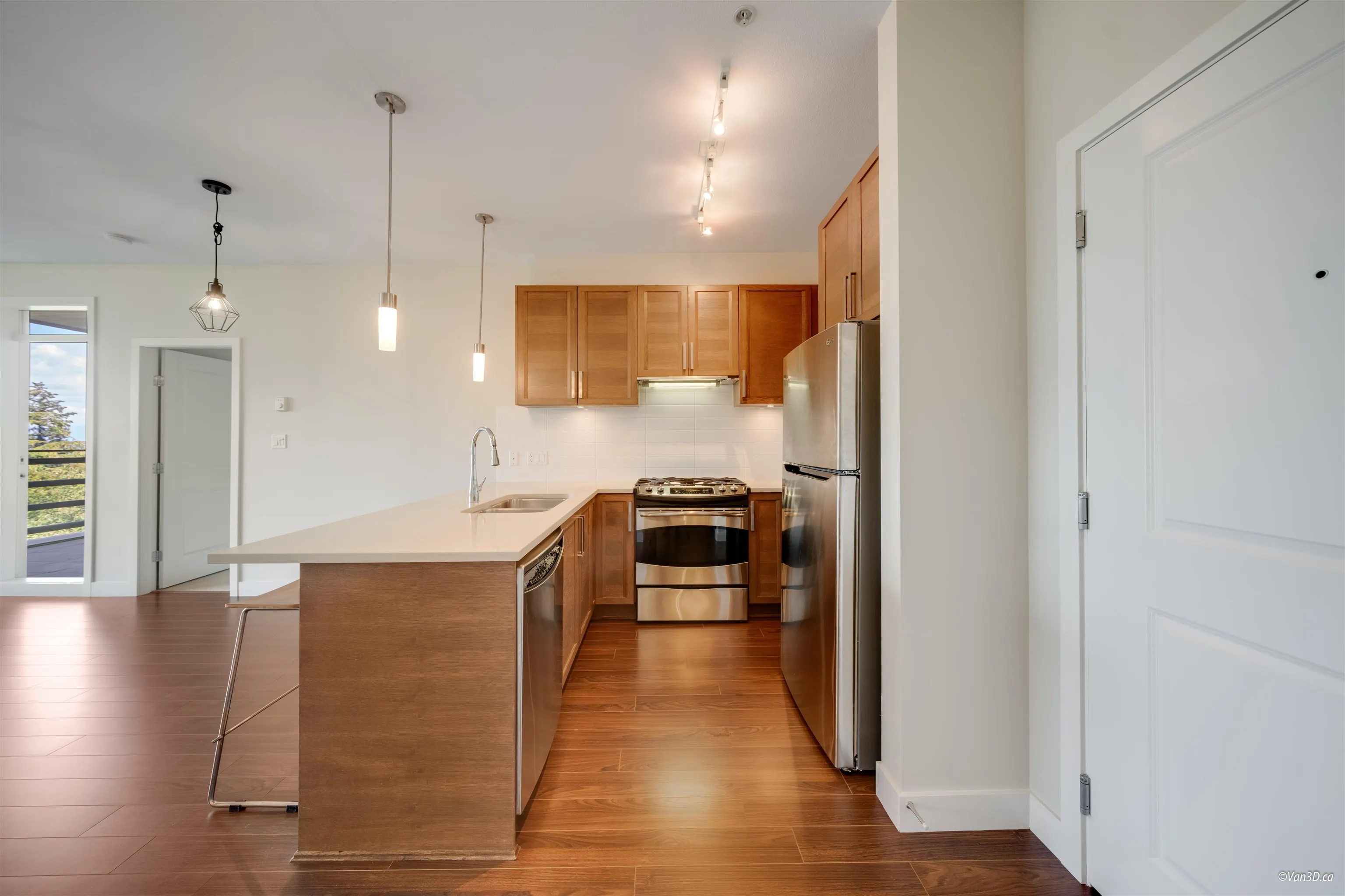 210 15850 26 Avenue