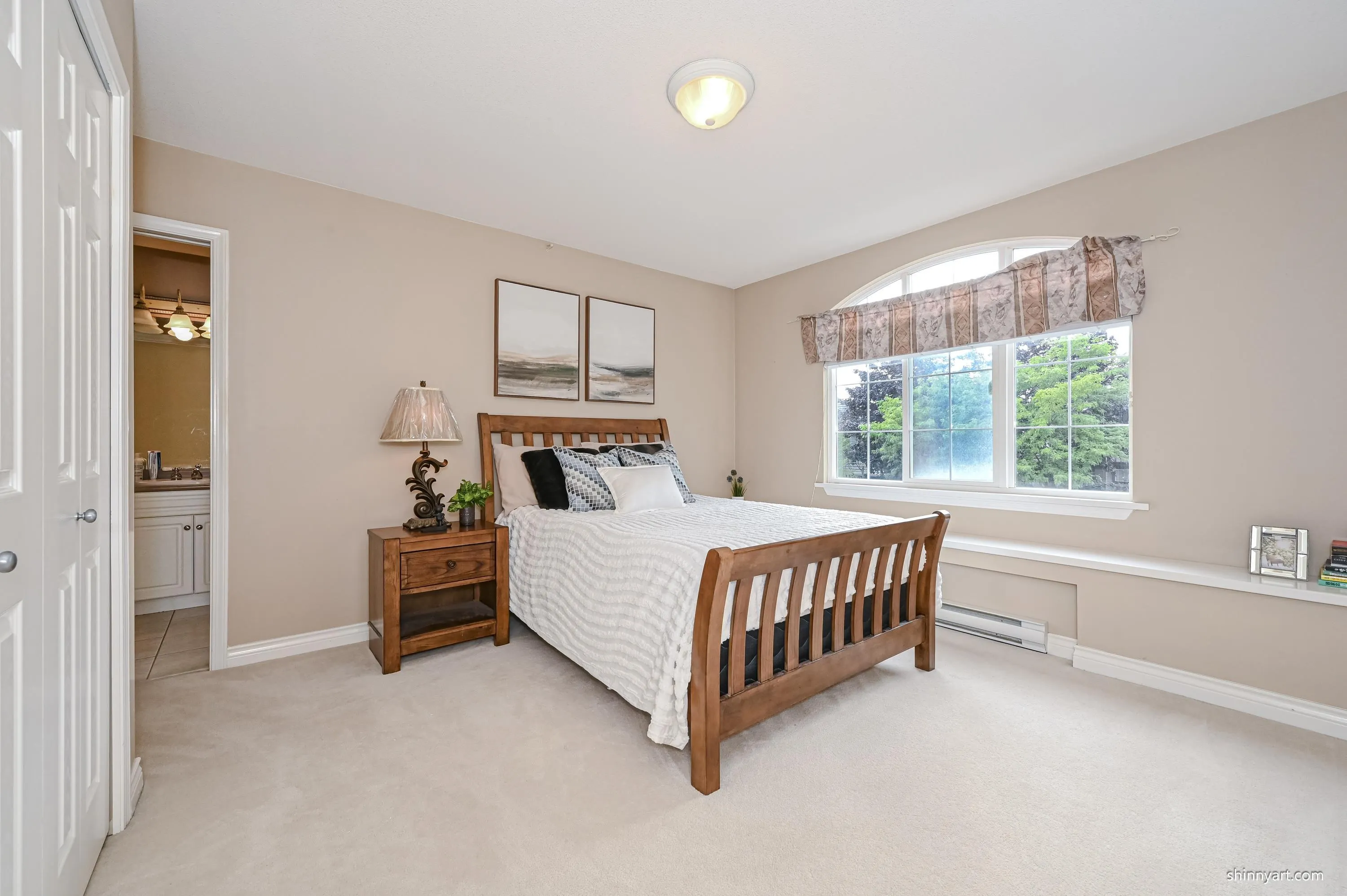 3458 Rosemary Heights Crescent