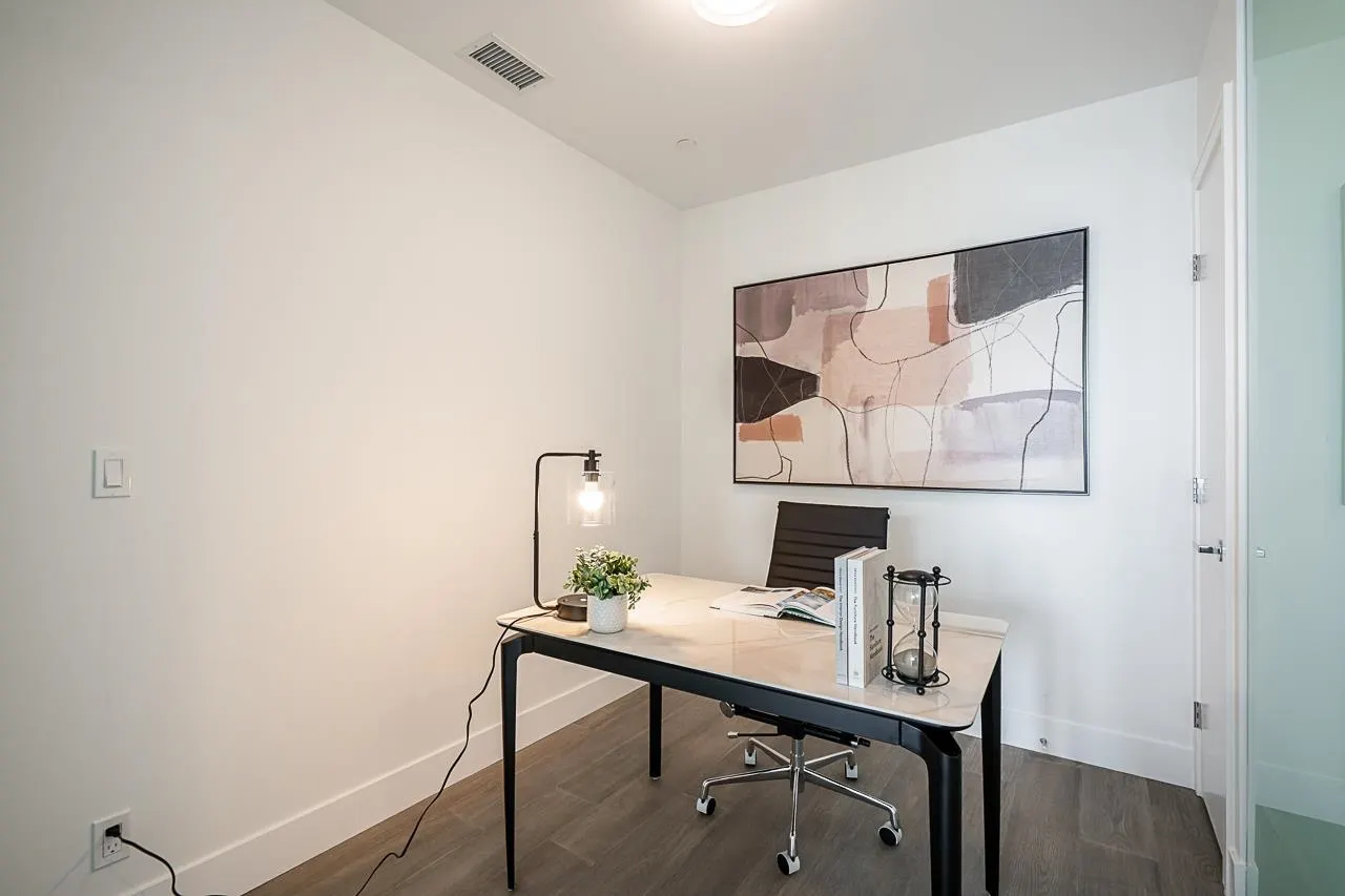 317 1342 Johnston Road