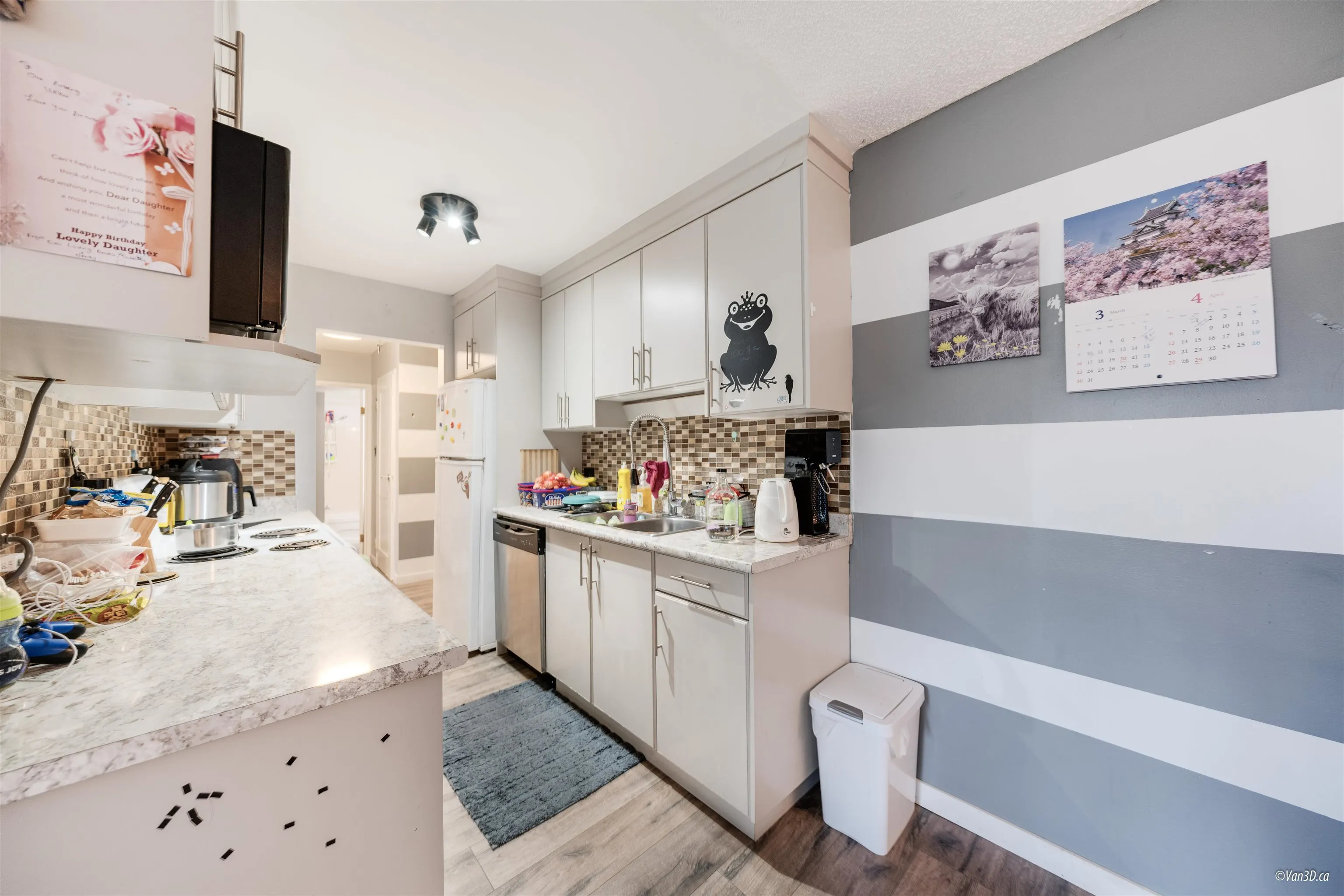 201 14925 100 Avenue