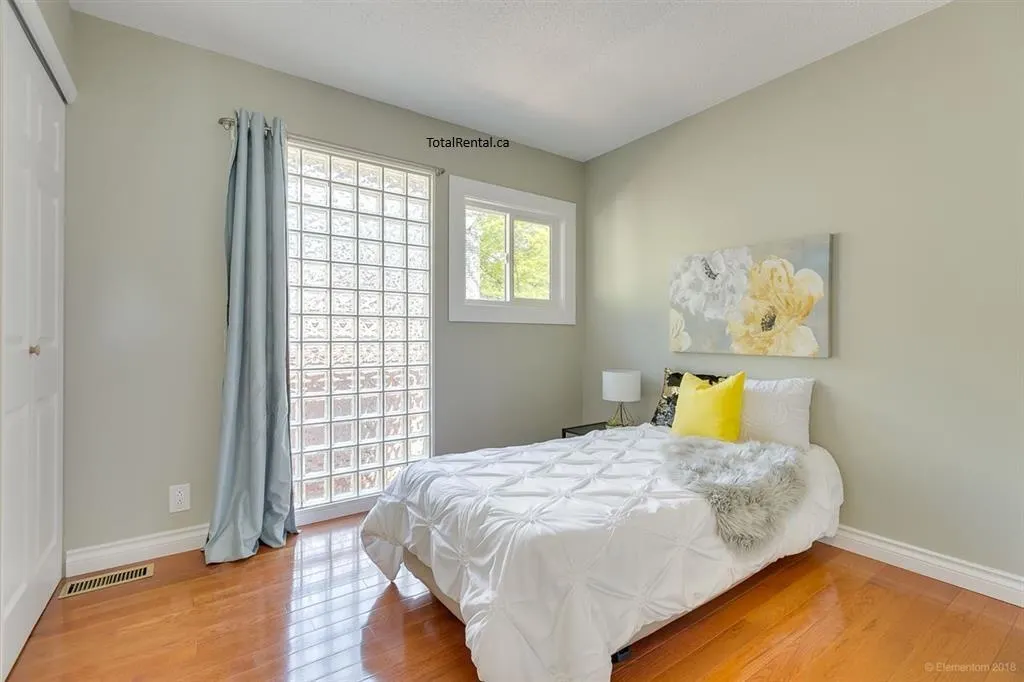 22XX King Albert Avenue