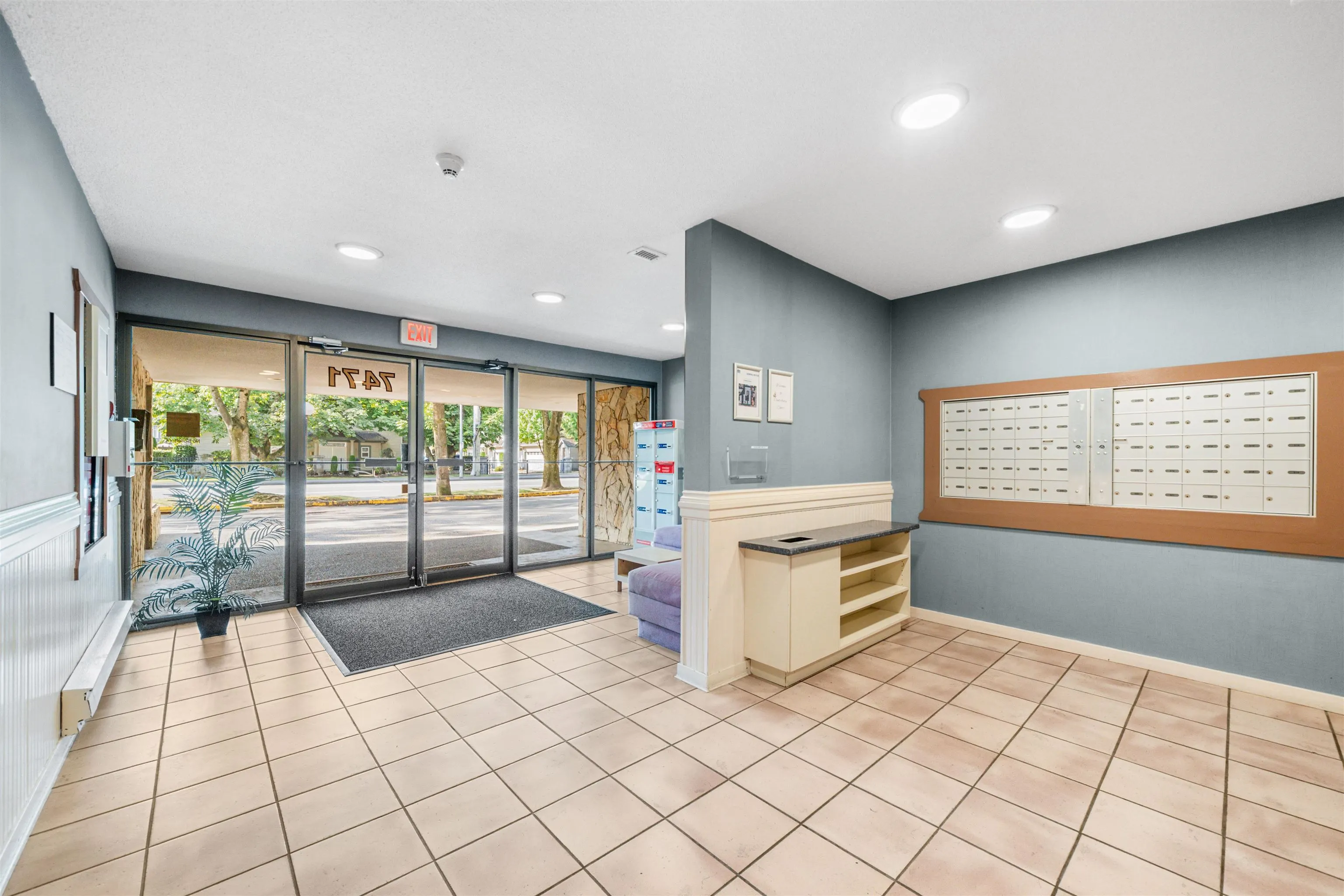 315 7471 Blundell Road