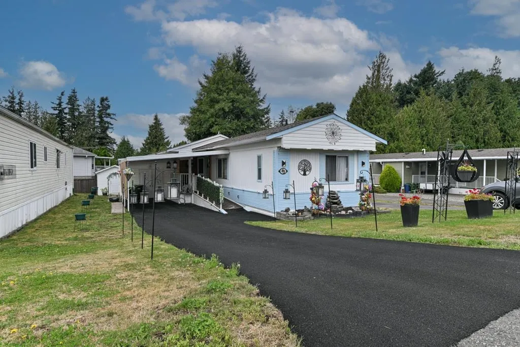 #43 2035 Martens St. Street