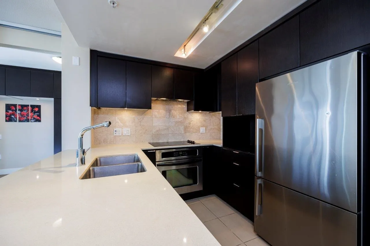 1208 1320 Chesterfield Avenue