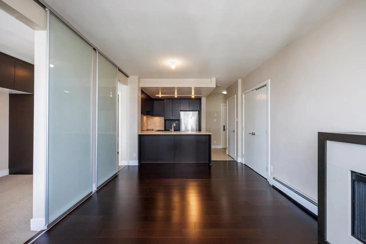 1208 1320 Chesterfield Avenue