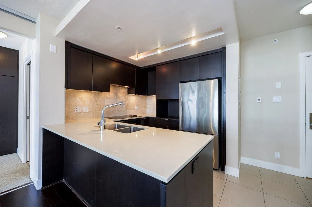 1208 1320 Chesterfield Avenue