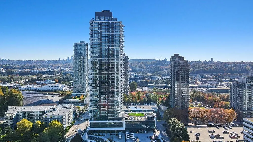 3703 2181 Madison Avenue