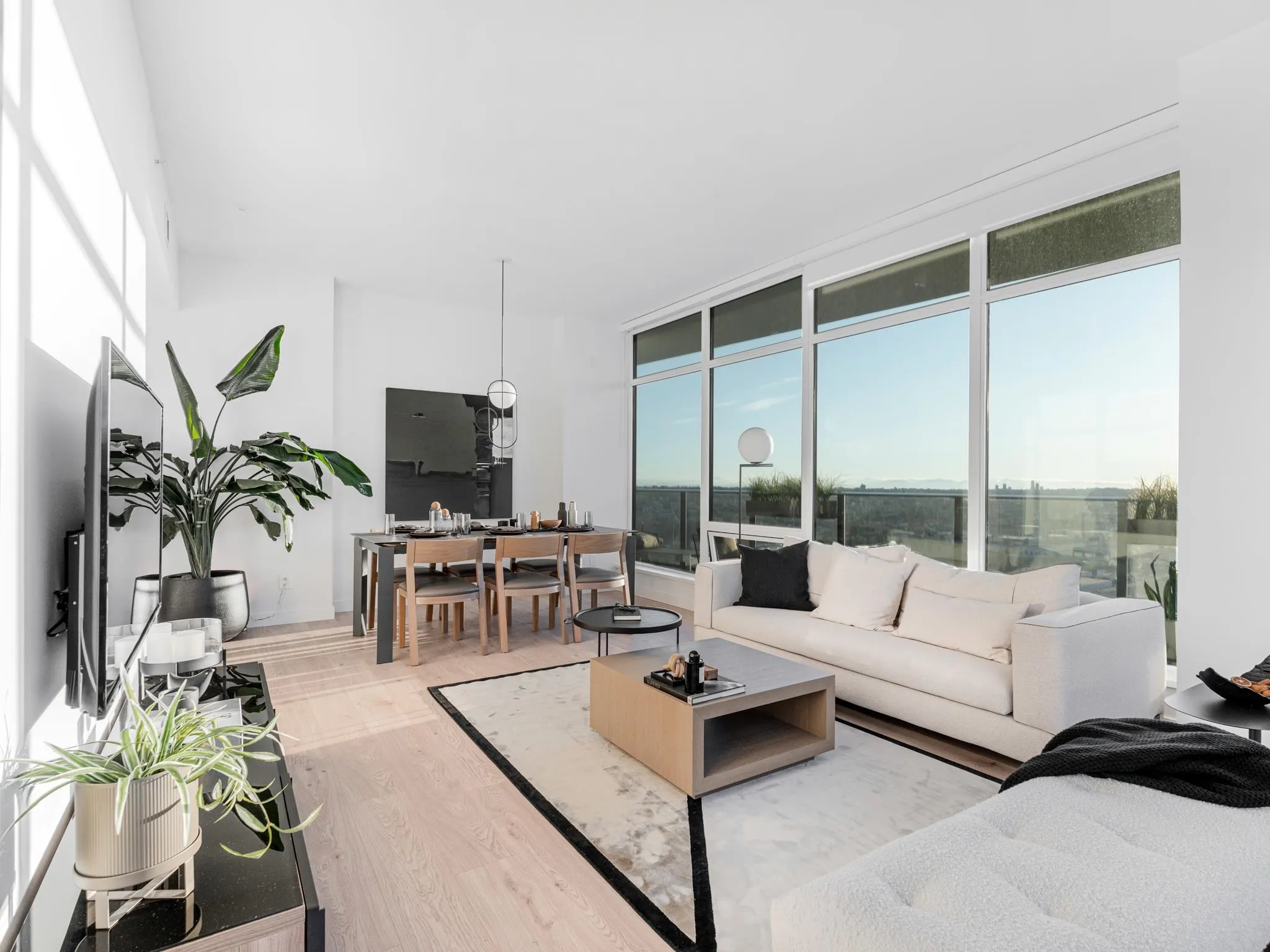 3703 2181 Madison Avenue