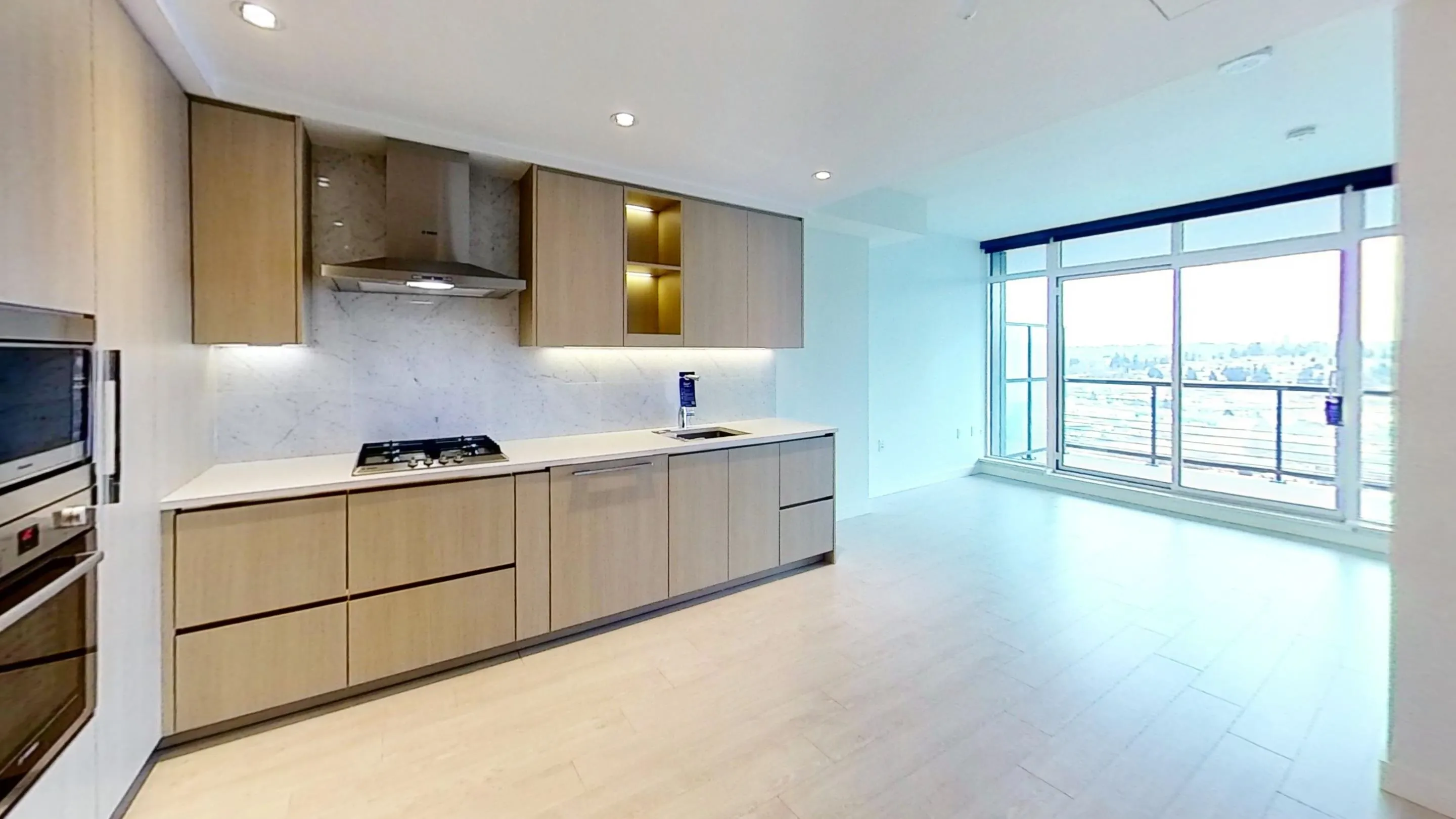 11xx 4730 Lougheed Hwy