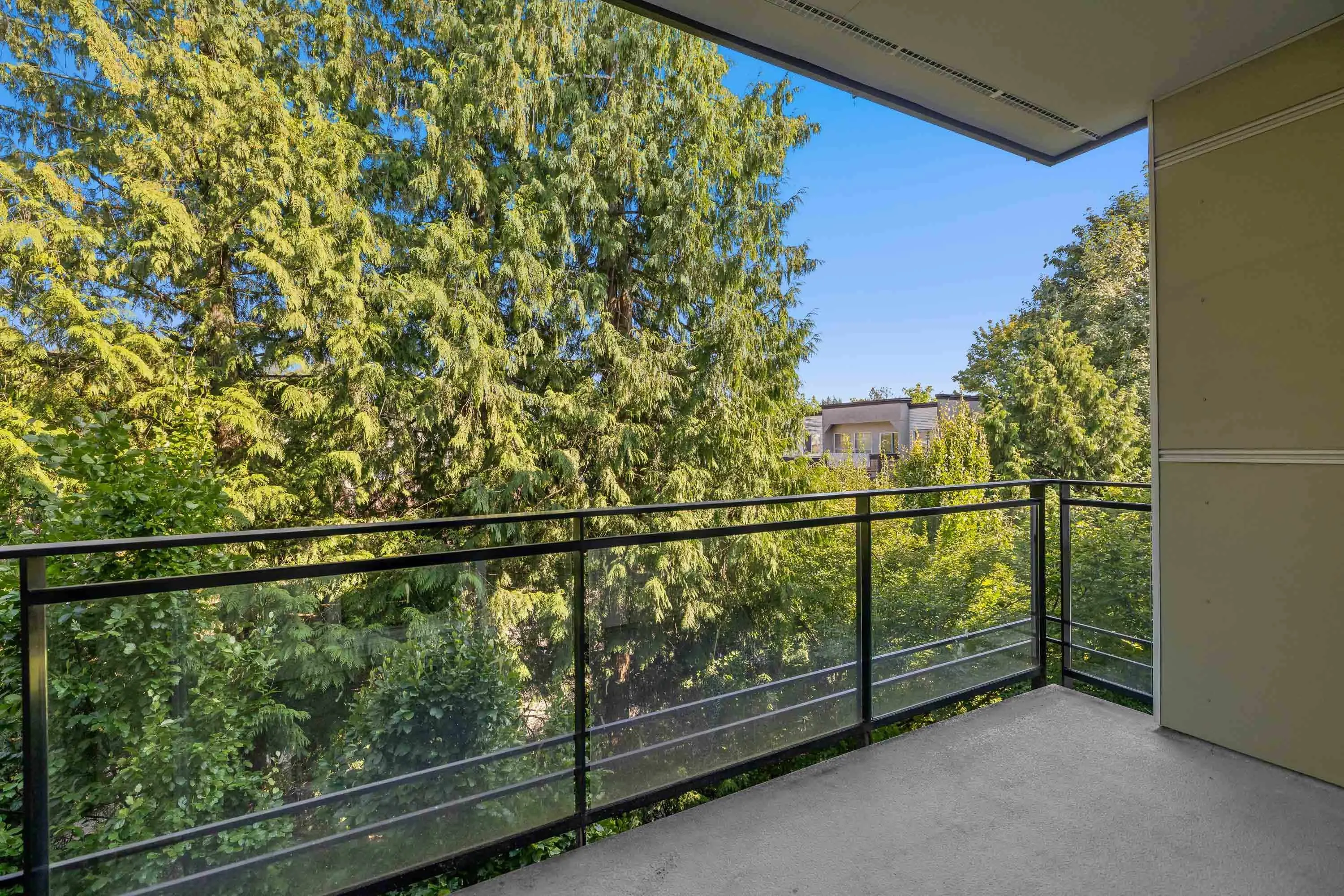 306 13919 Fraser Highway