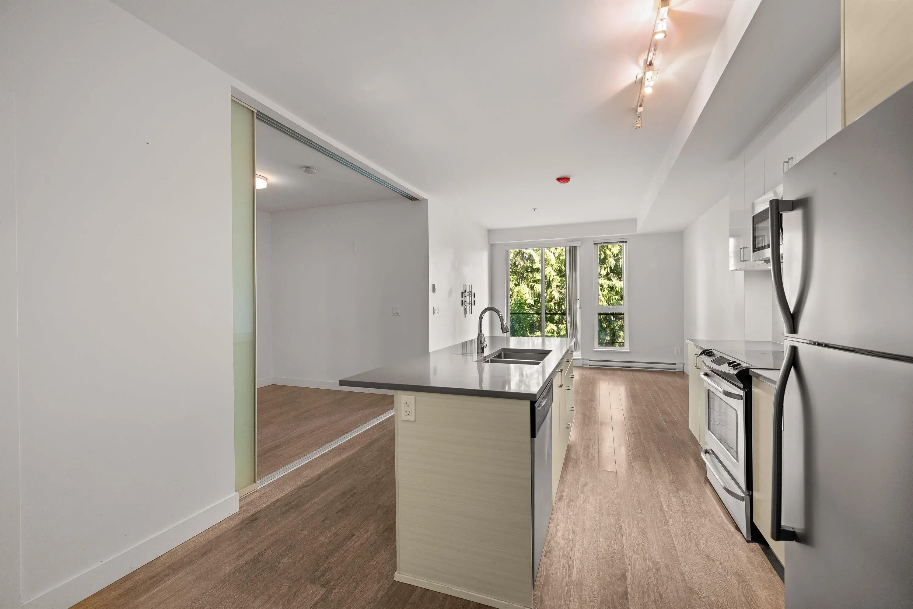 306 13919 Fraser Highway