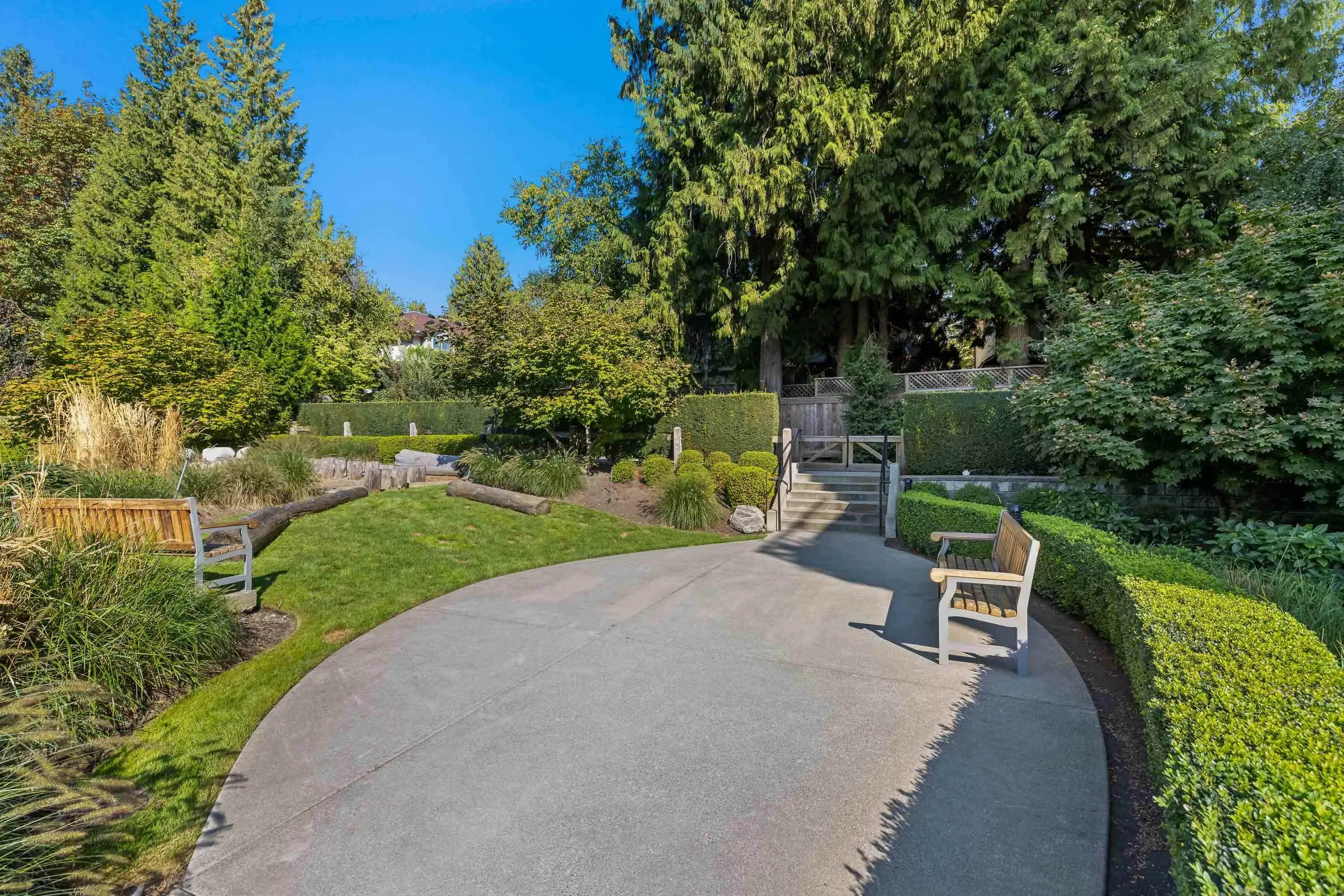306 13919 Fraser Highway