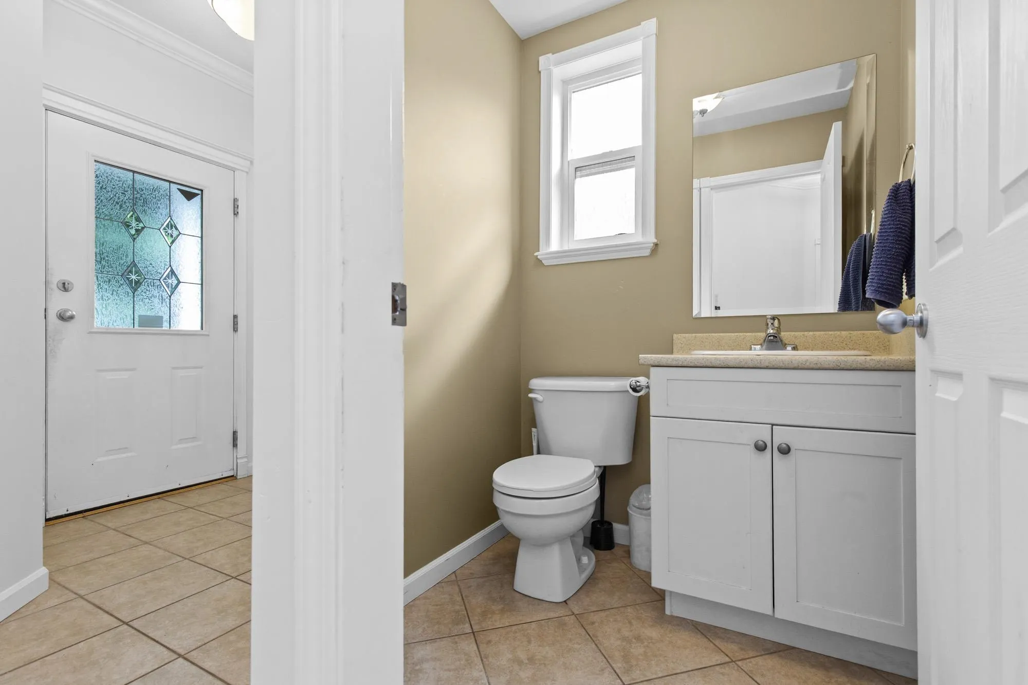 19 32849 Egglestone Avenue