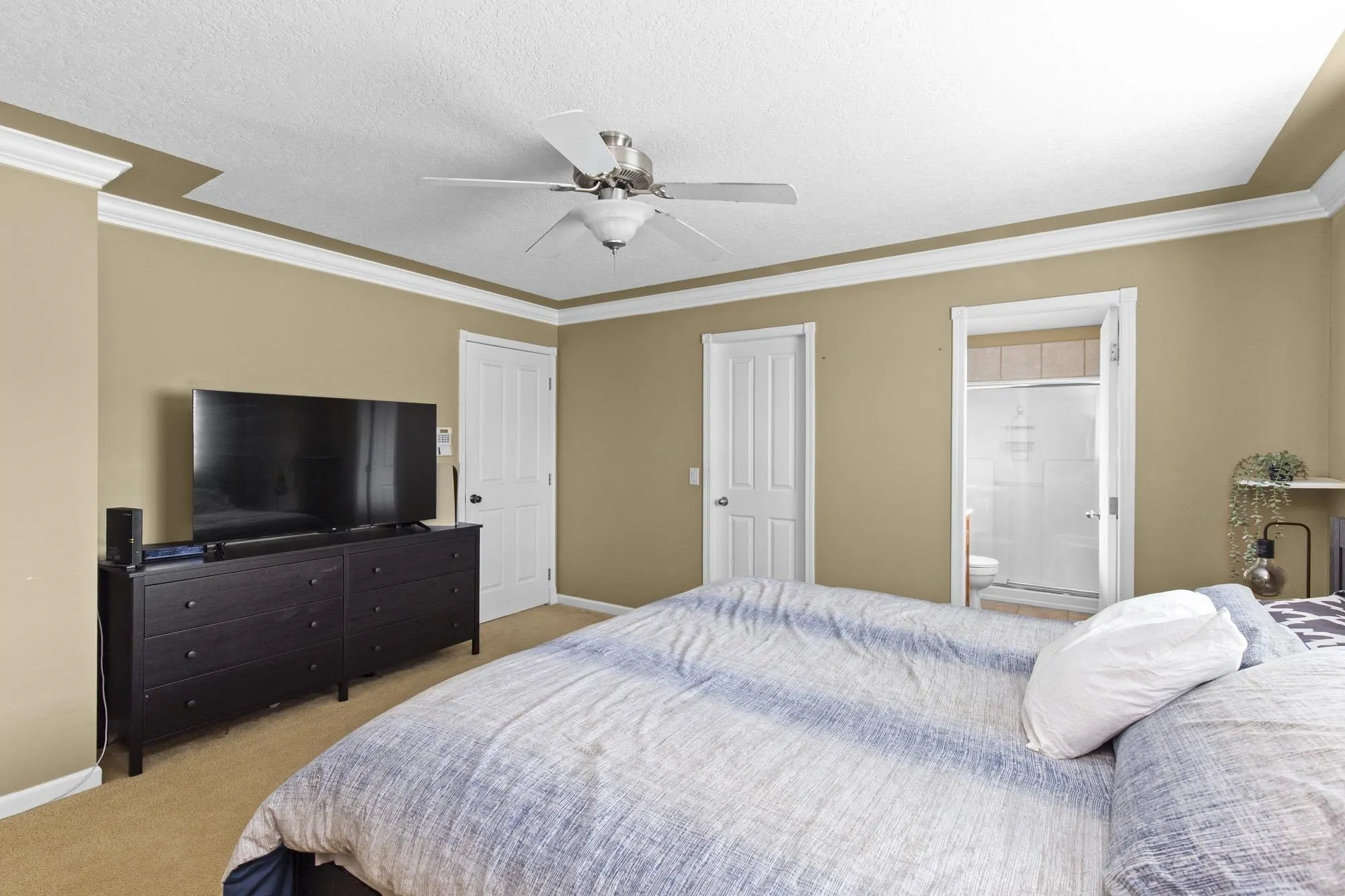 19 32849 Egglestone Avenue