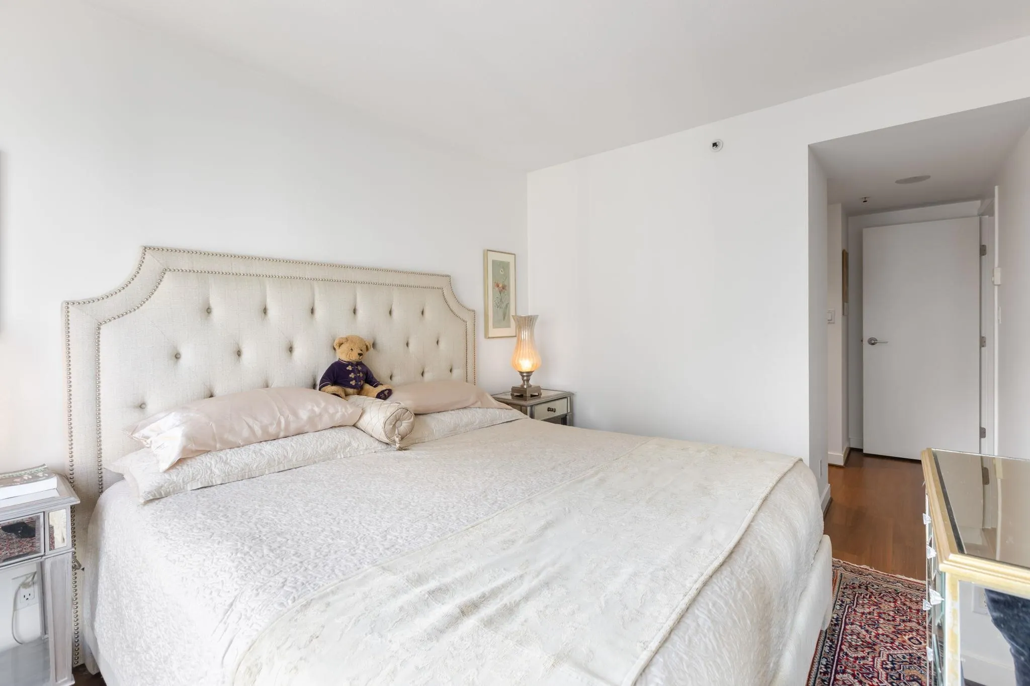 1805 1055 Homer Street