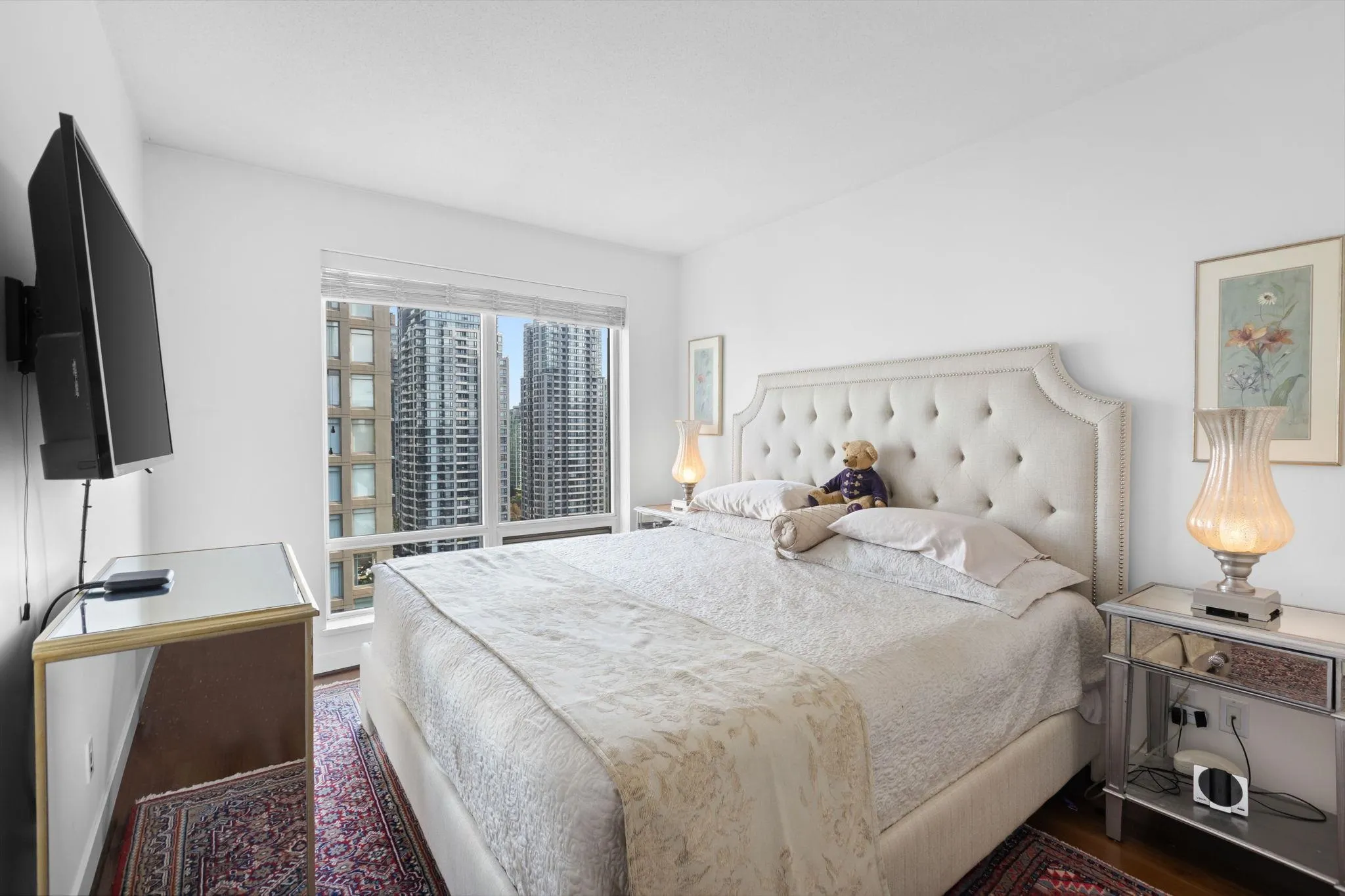 1805 1055 Homer Street