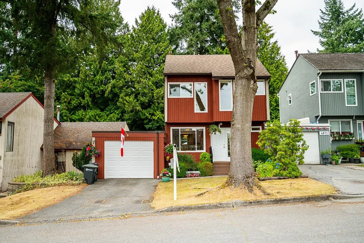 4863 Hickory Court