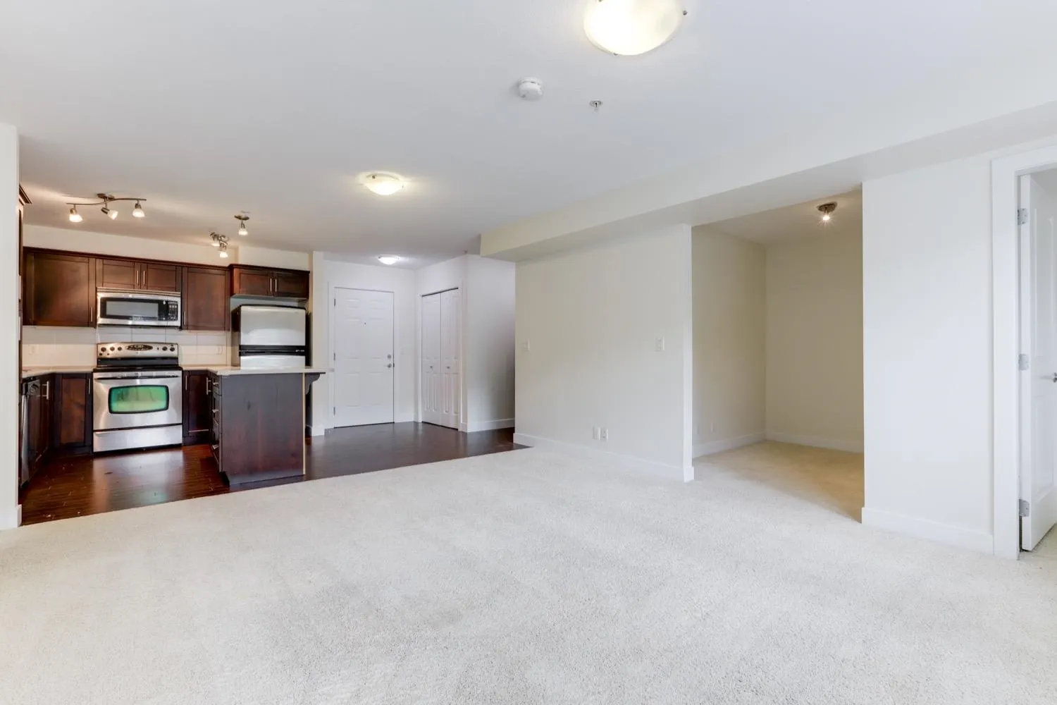 102 46289 Yale Road