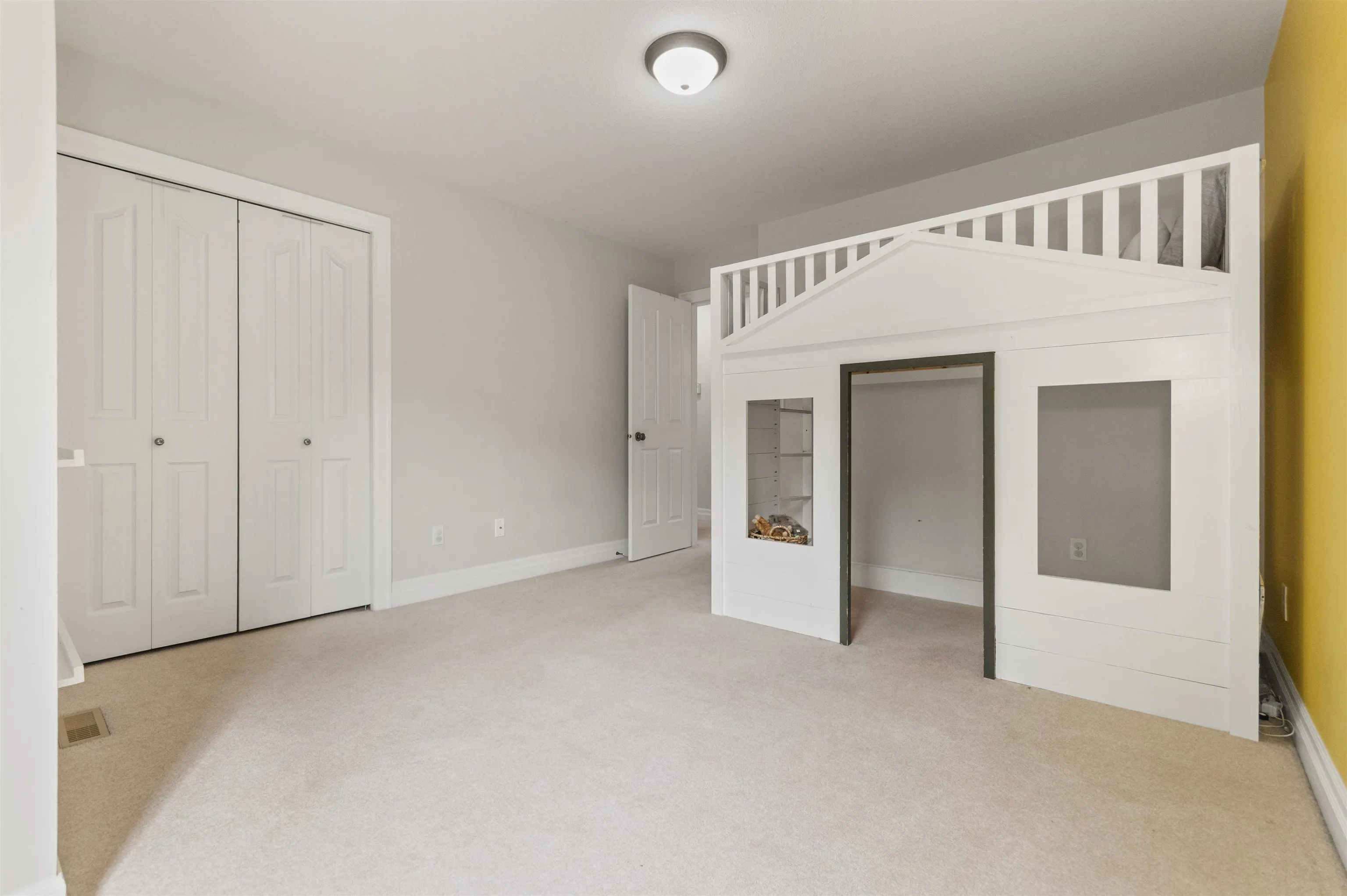 30 6449 Blackwood Lane