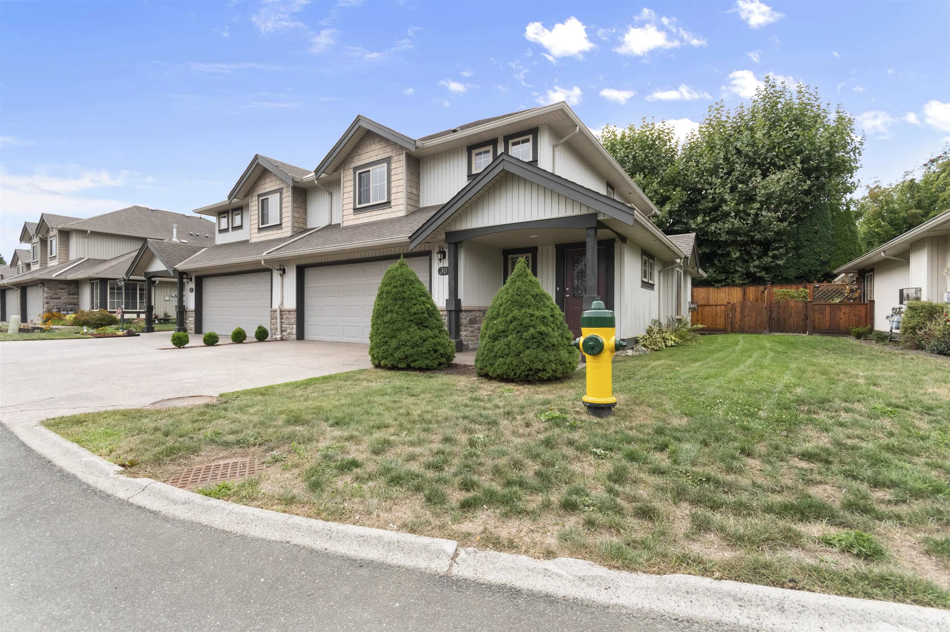 30 6449 Blackwood Lane