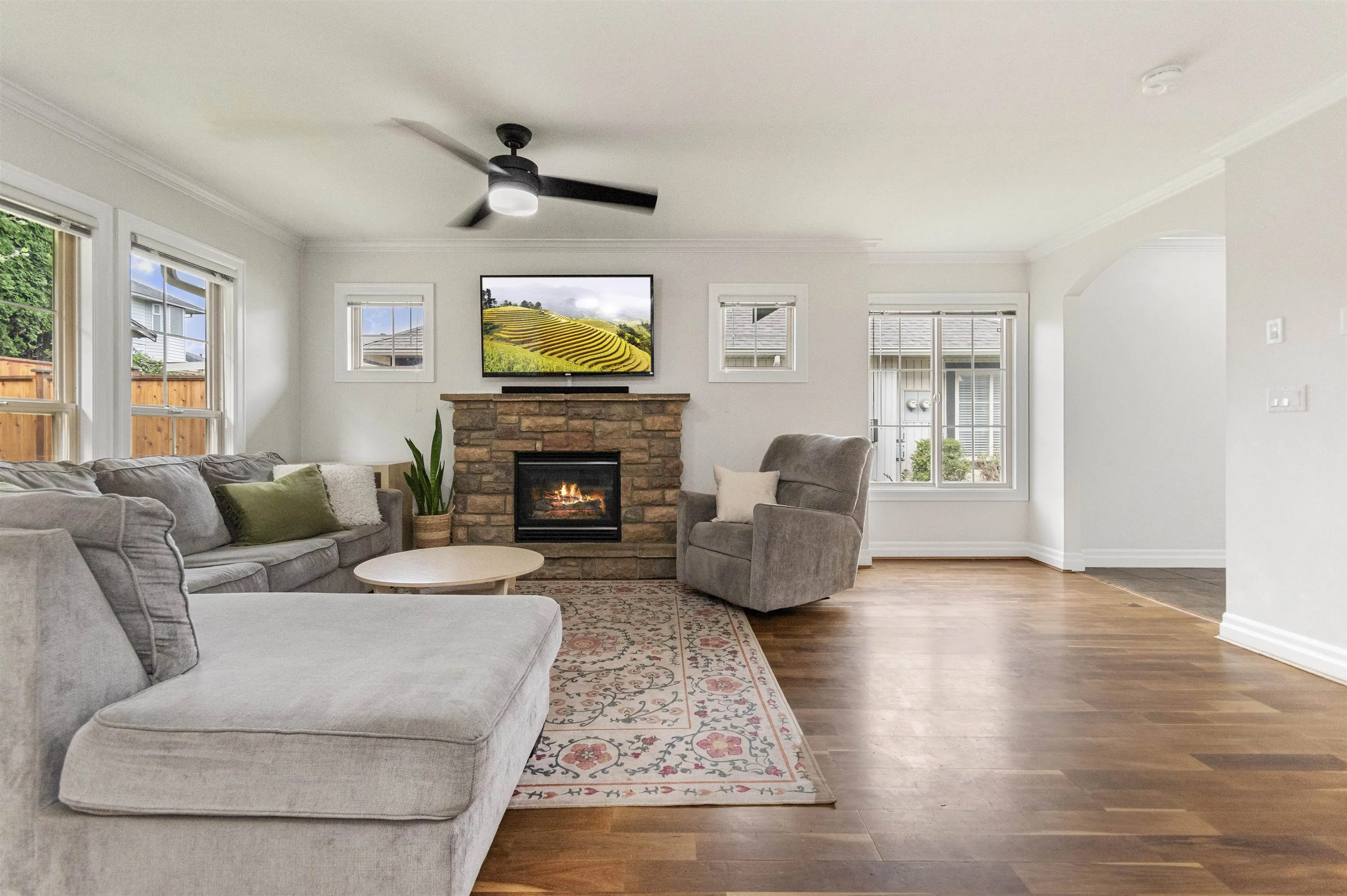 30 6449 Blackwood Lane