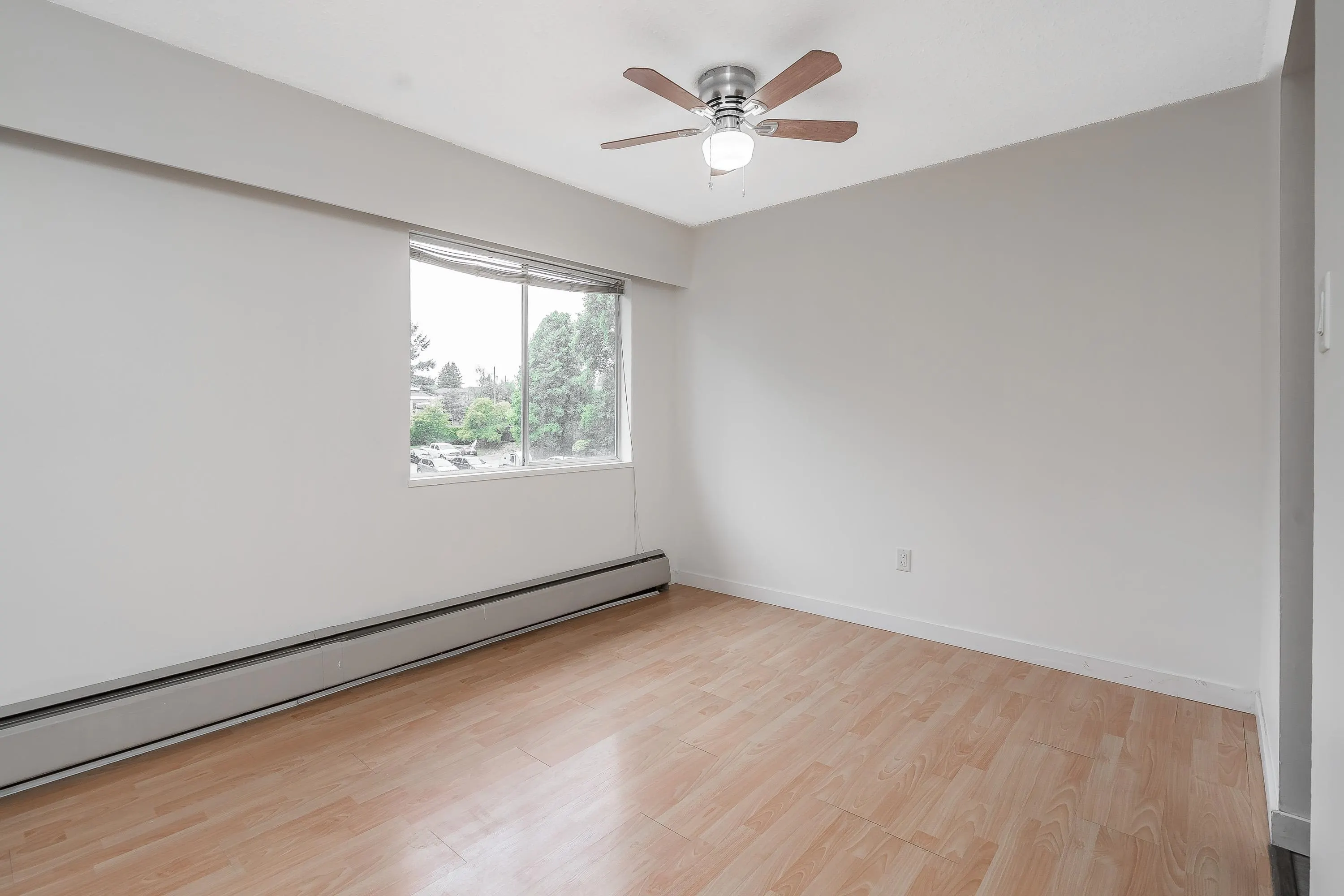 392C 8635 120 Street