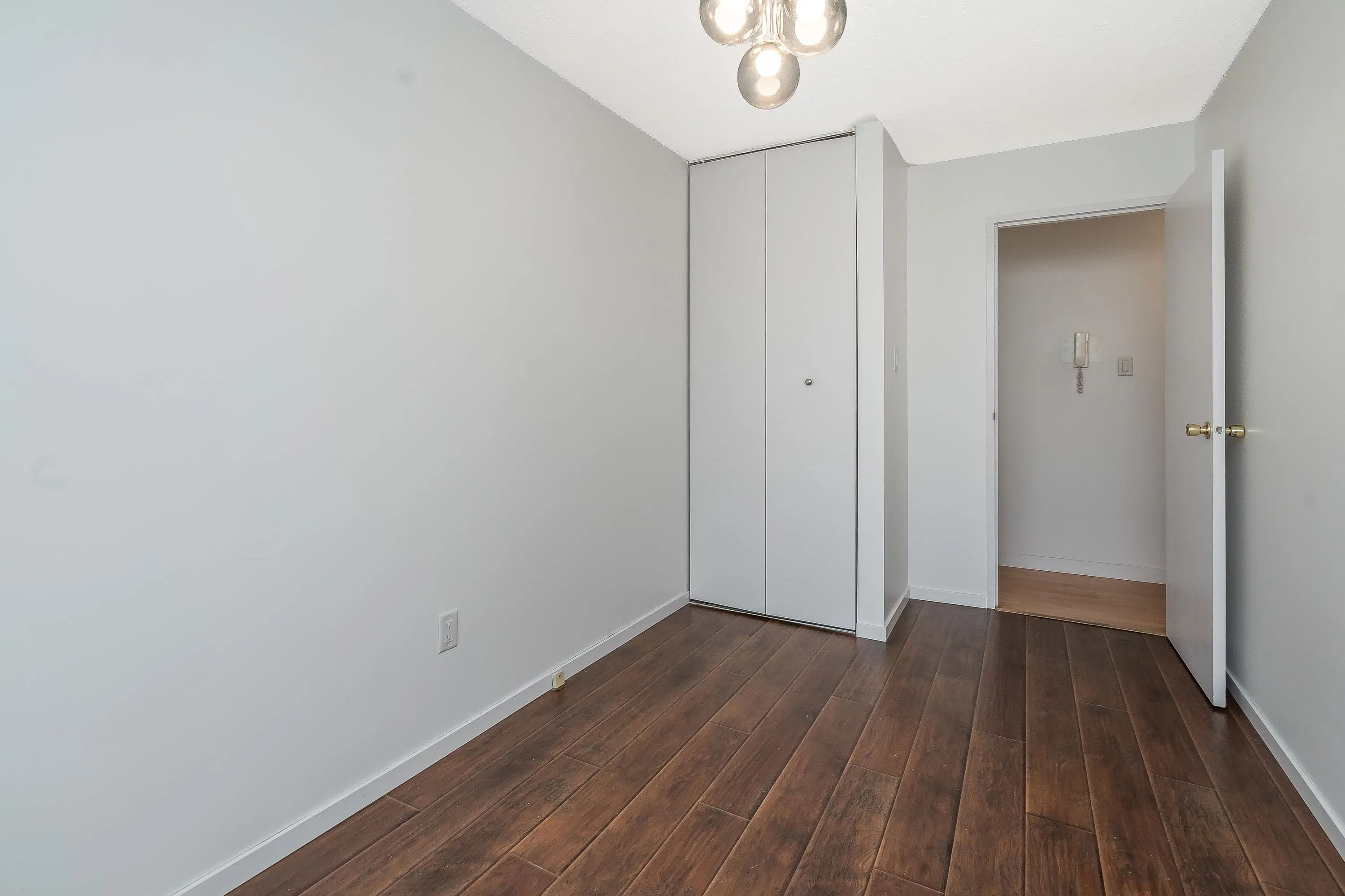 392C 8635 120 Street