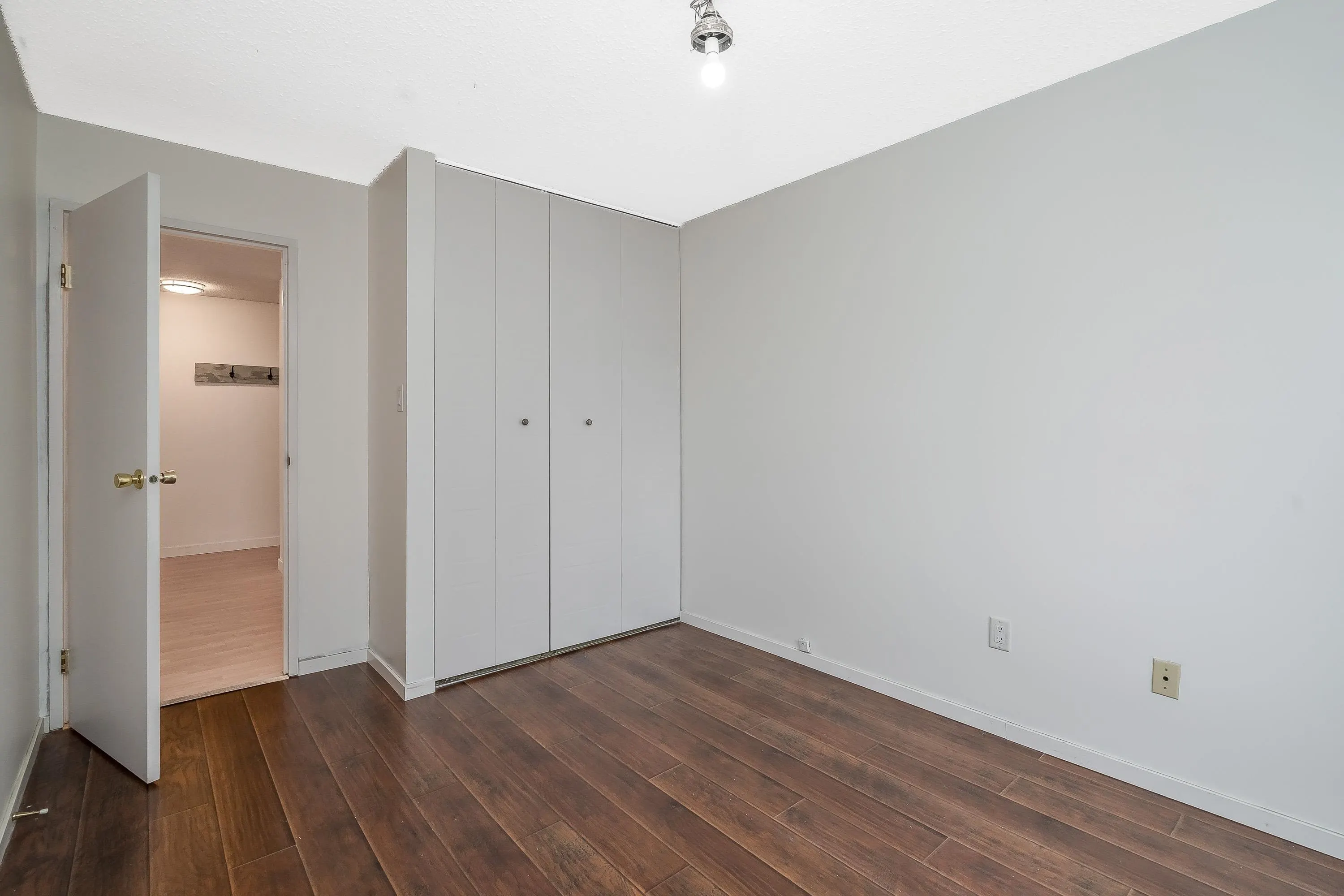 392C 8635 120 Street