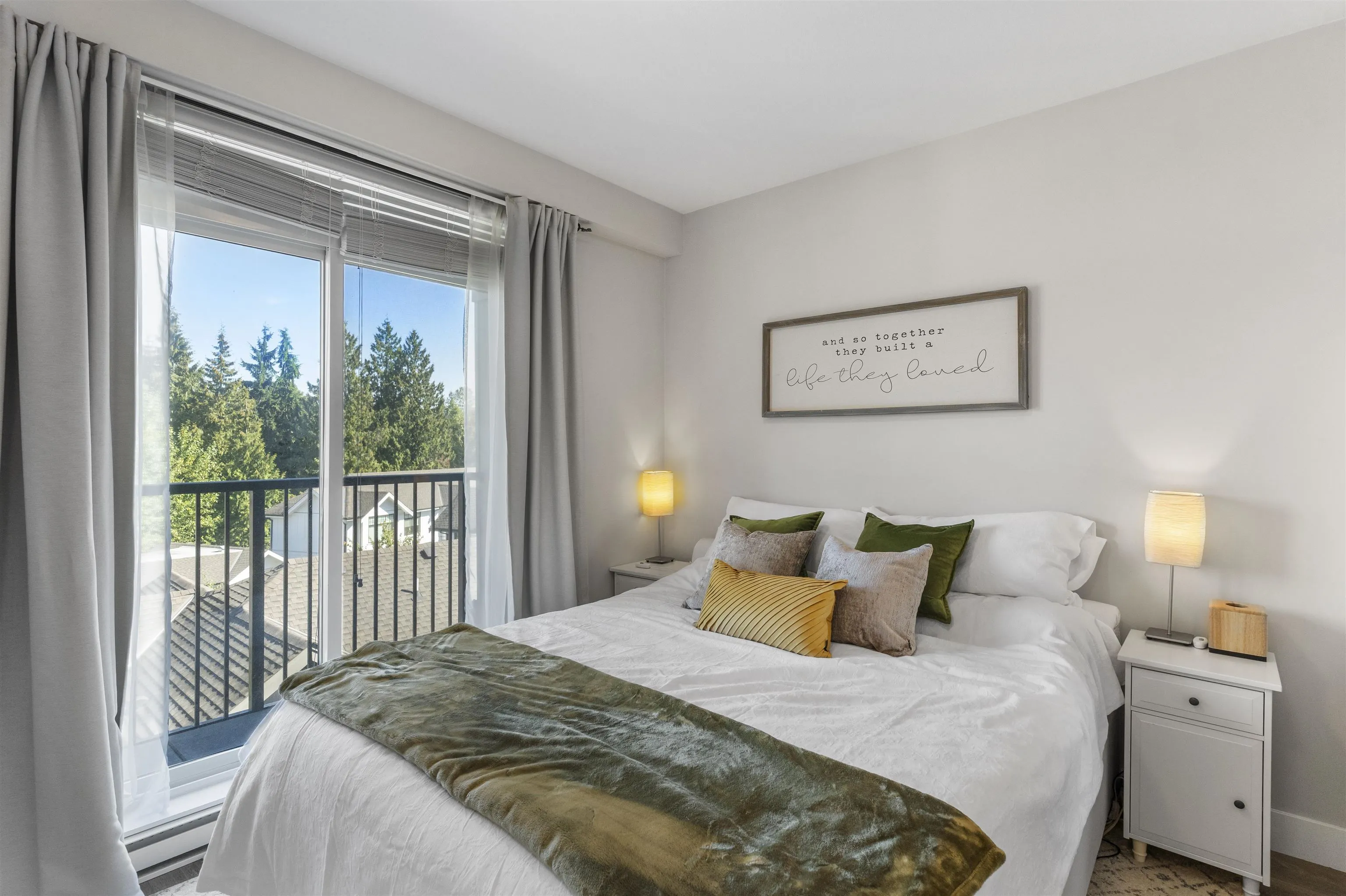 5 5128 Canada Way