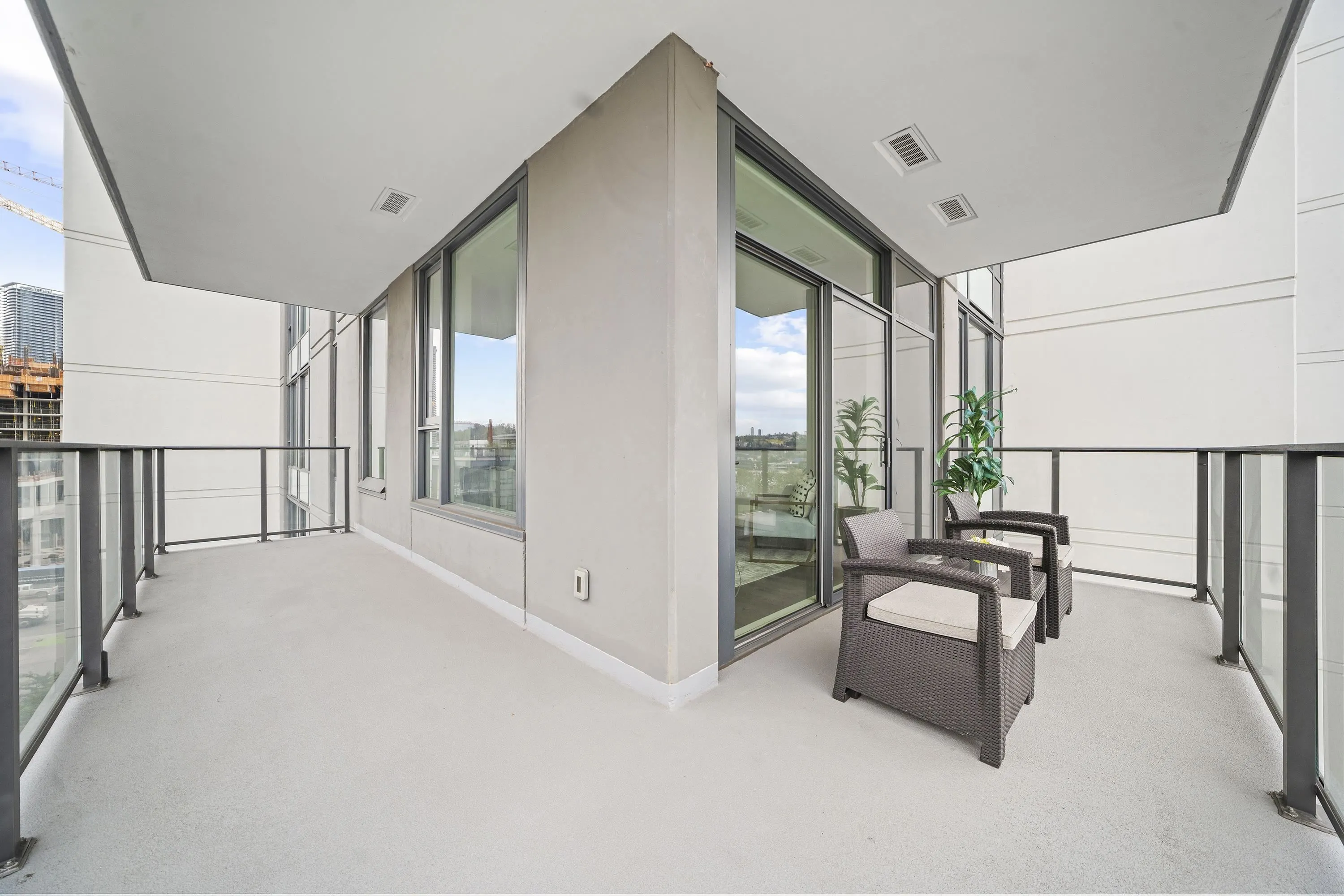 607 4465 Juneau Street