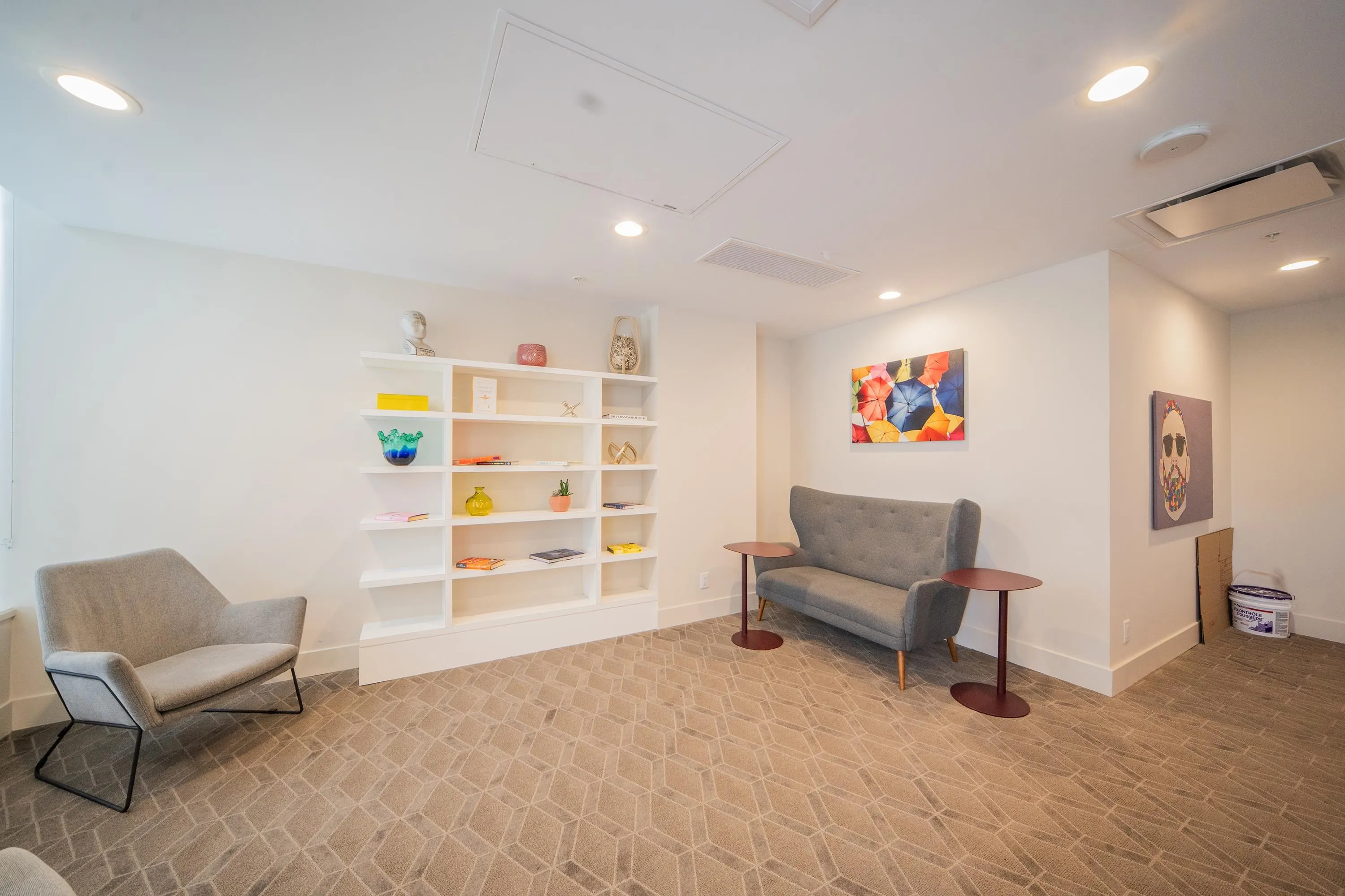 607 4465 Juneau Street