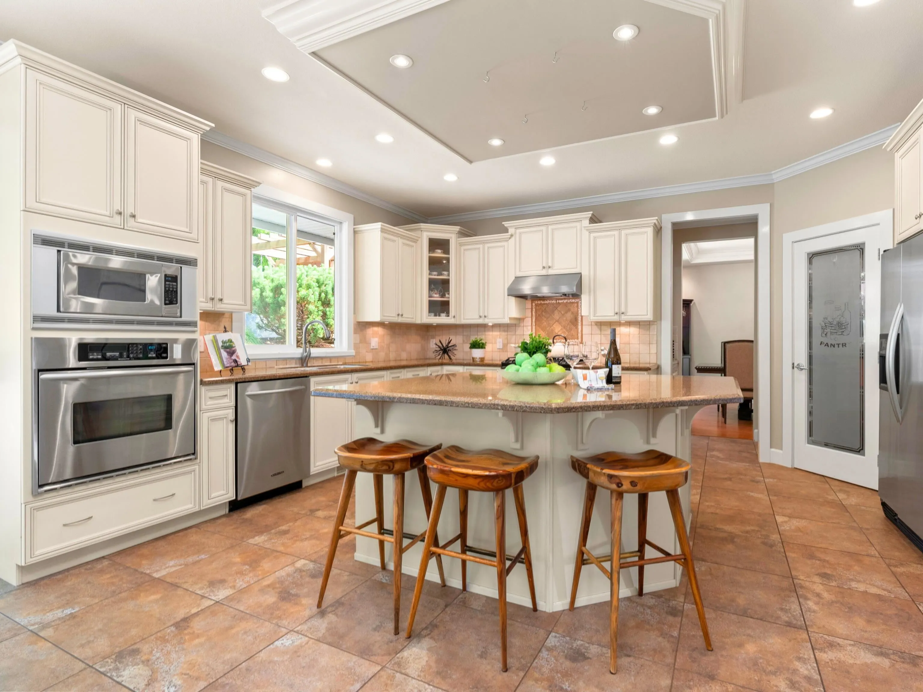 906 Prospect Avenue
