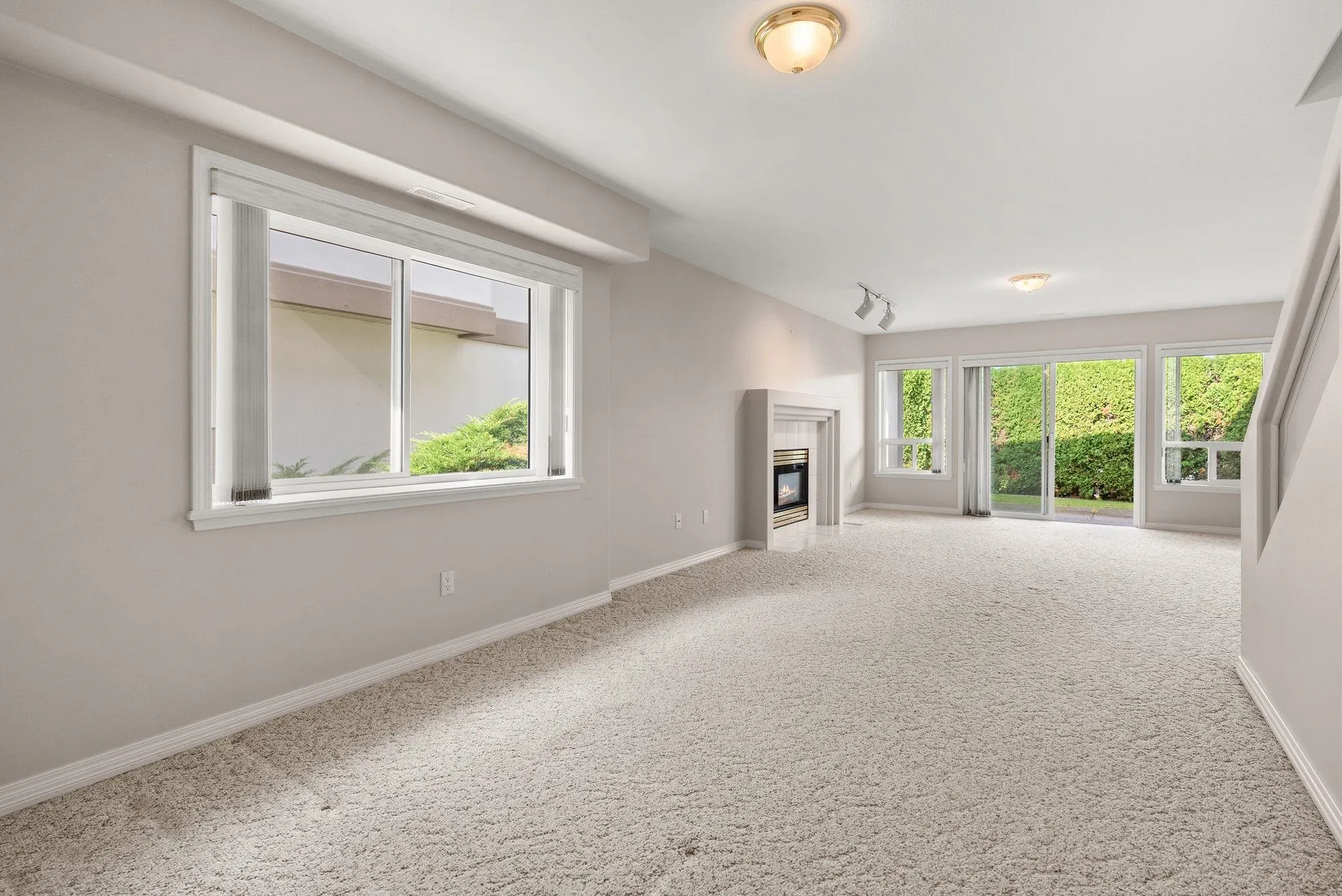 9 31445 Ridgeview Drive
