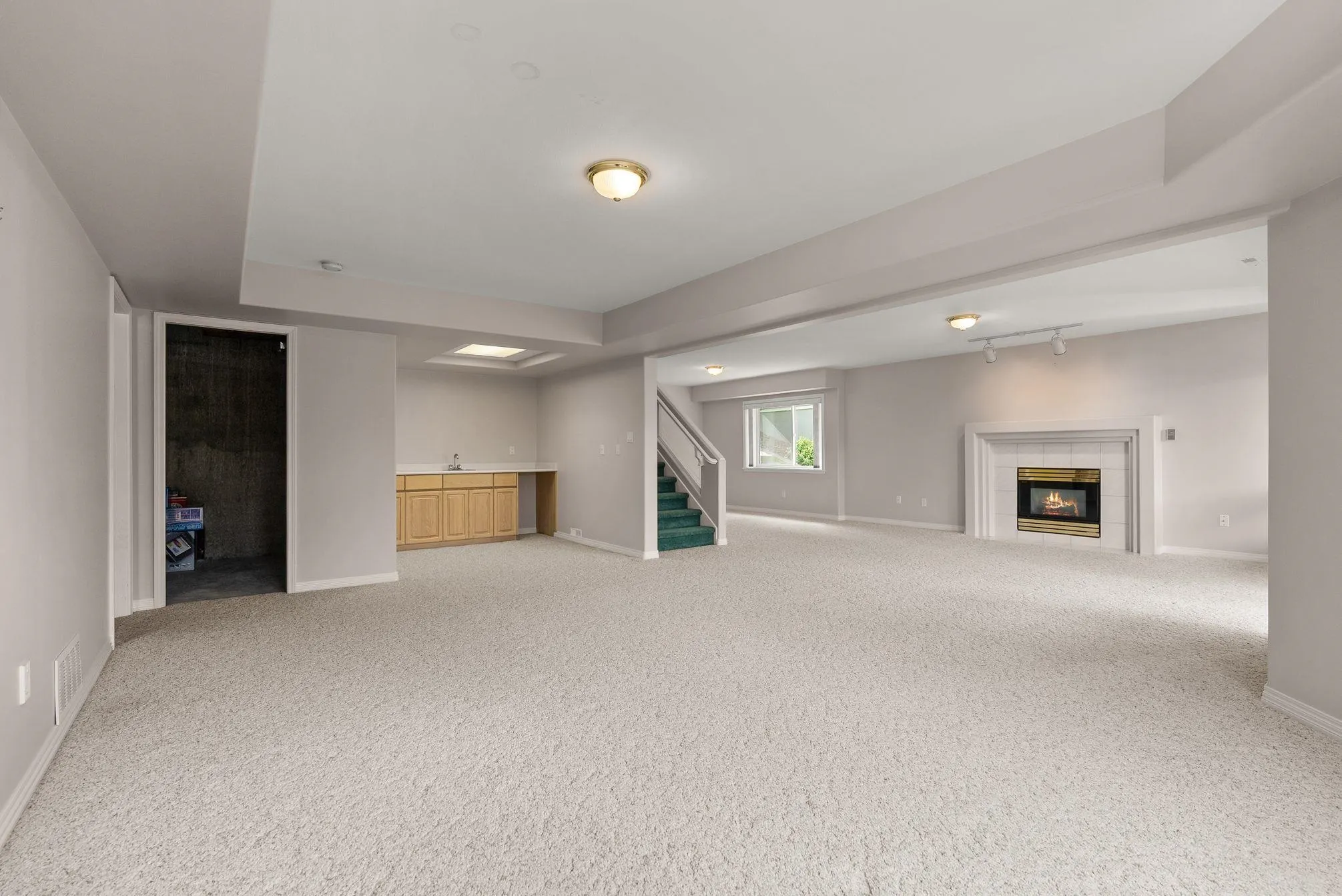 9 31445 Ridgeview Drive