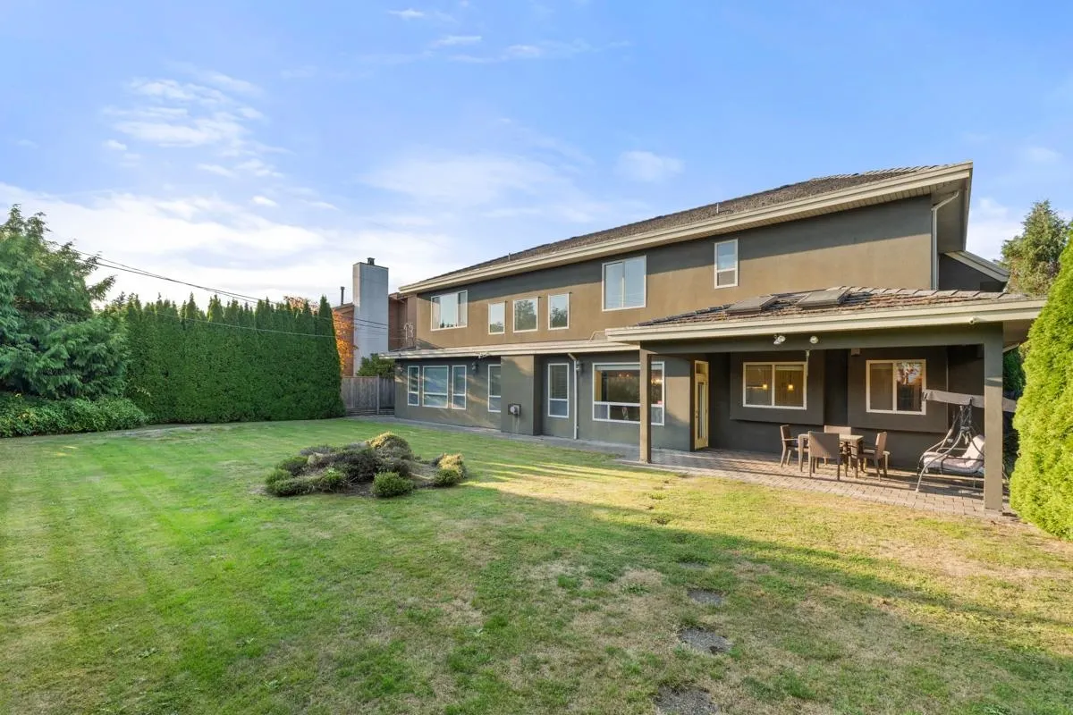 7720 Sunnymede Crescent