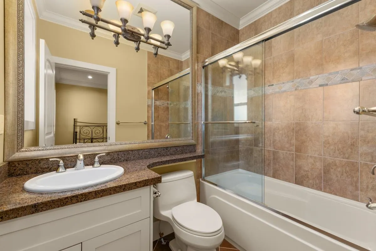 7720 Sunnymede Crescent