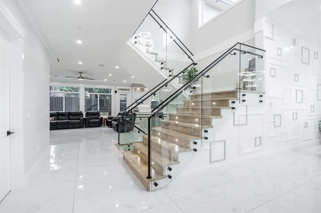 11370 Glen Avon Drive