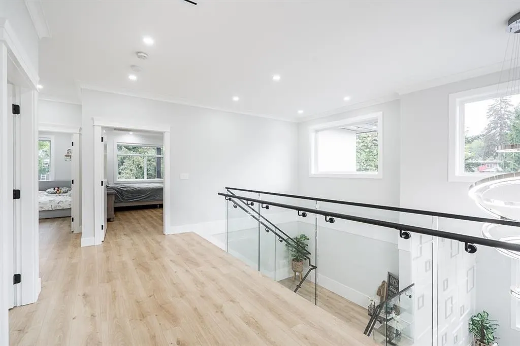 11370 Glen Avon Drive