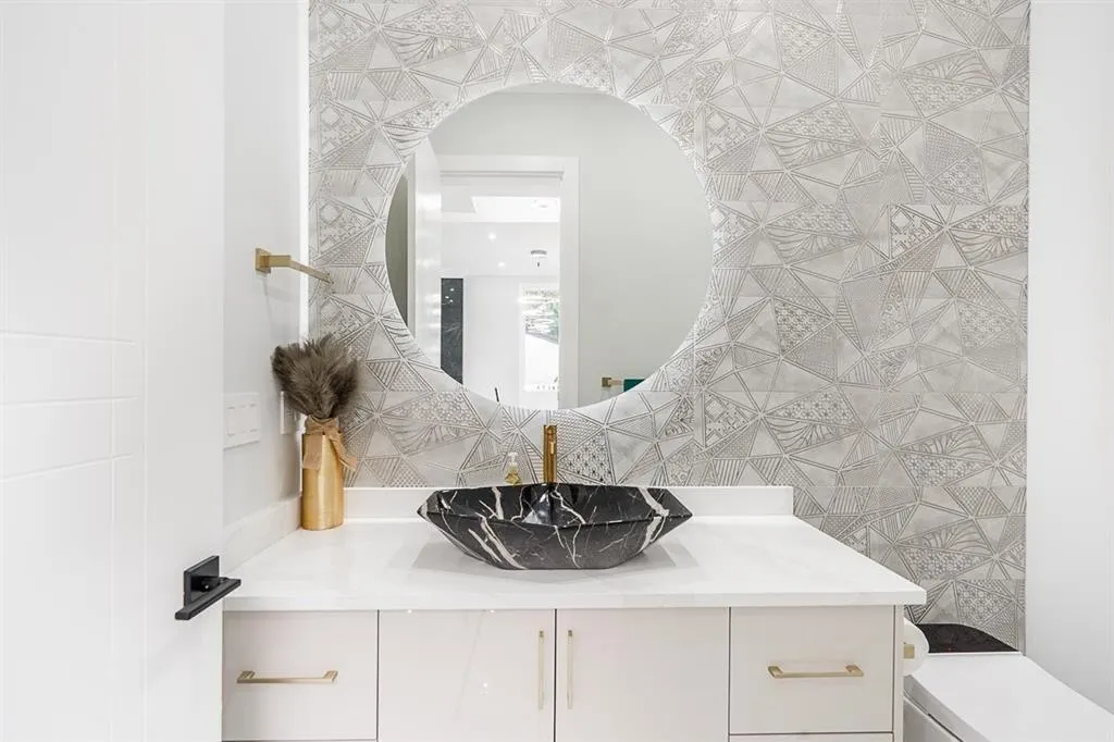 11370 Glen Avon Drive