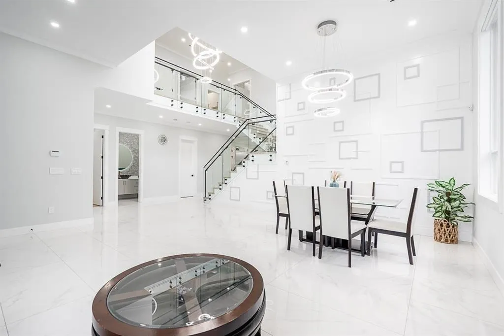 11370 Glen Avon Drive